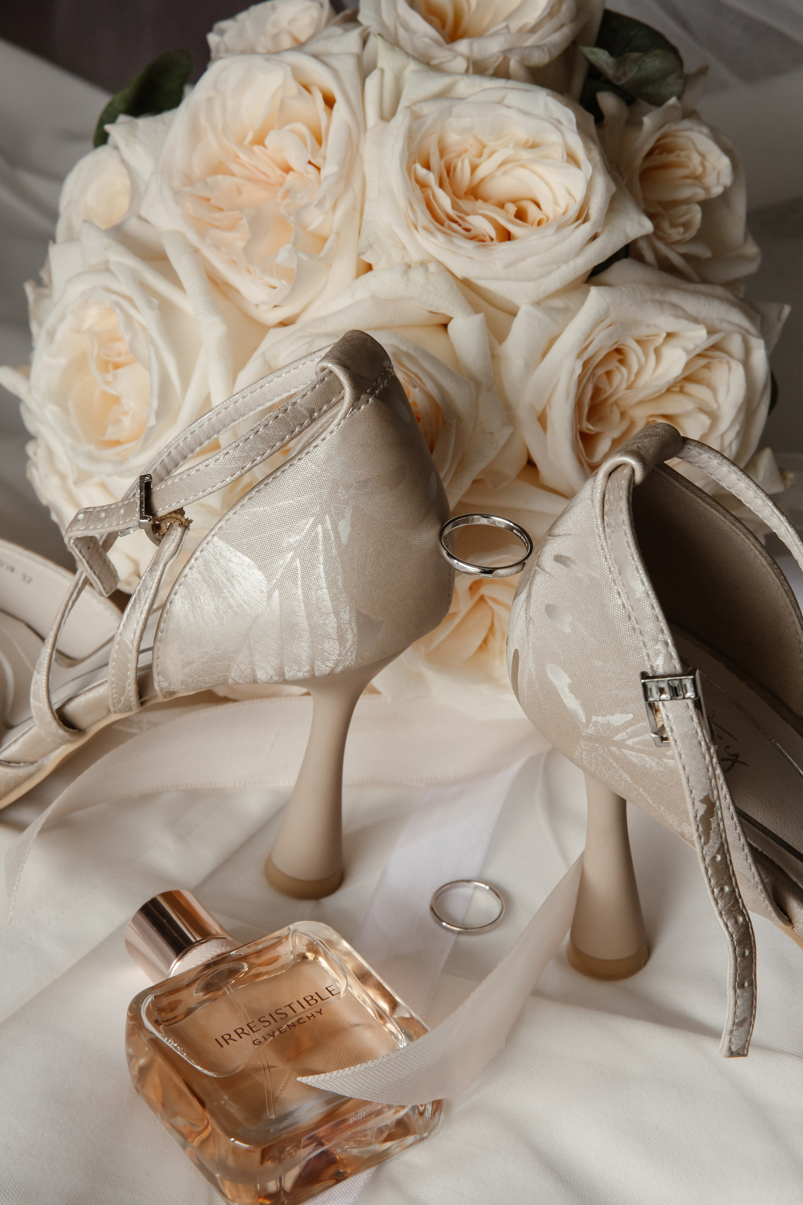 Свадебная прическа на короткие волосы с фатой: 7 идей и главные правила 2026. Фотограф, видеограф на свадьбу в Москве Никита Назаров