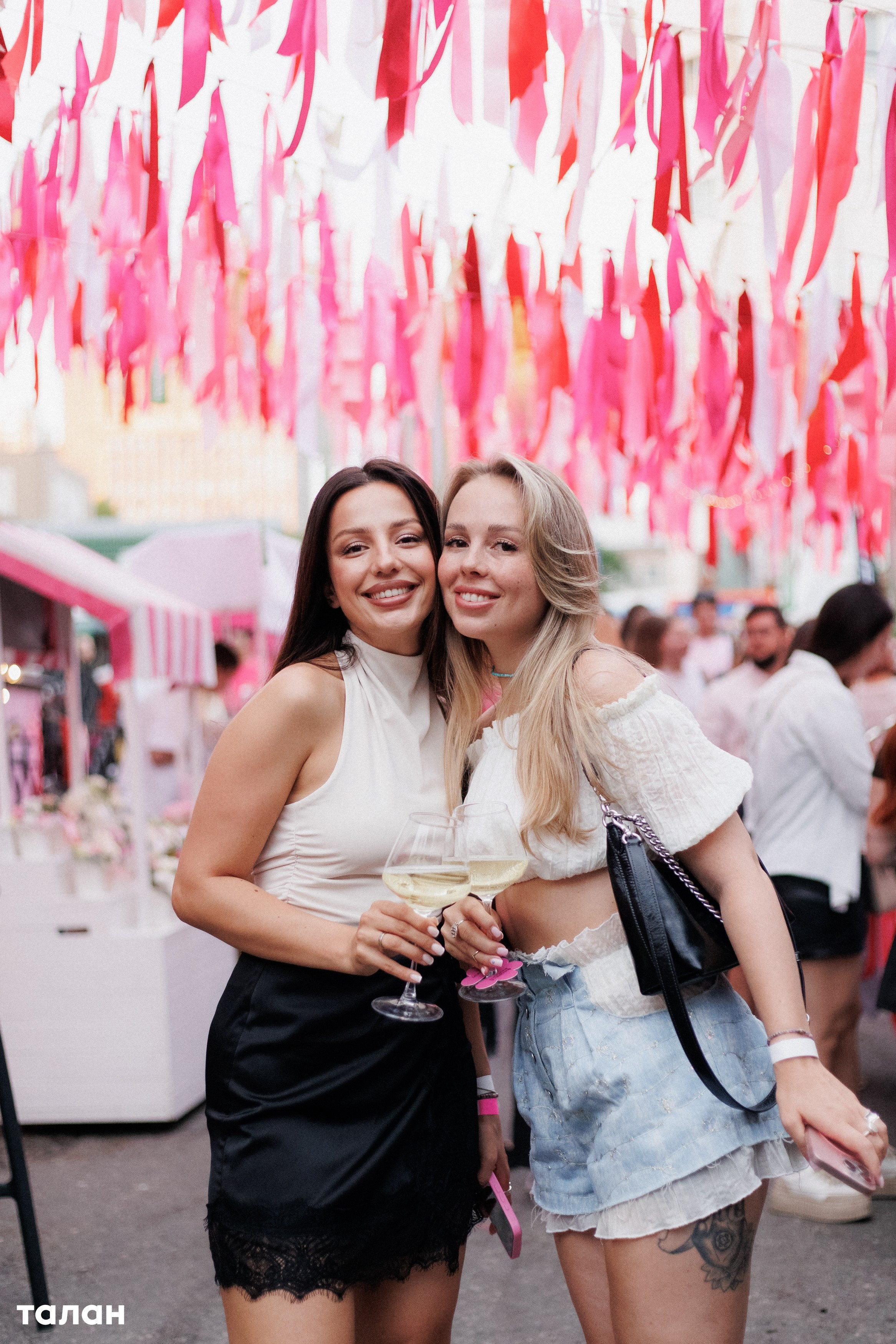 ВИНОТЕКА [бар+магаз] — BIRTHDAY PARTY. СВОИ. ФОТООТЧЕТЫ-СОБЫТИЯ-МЕСТА