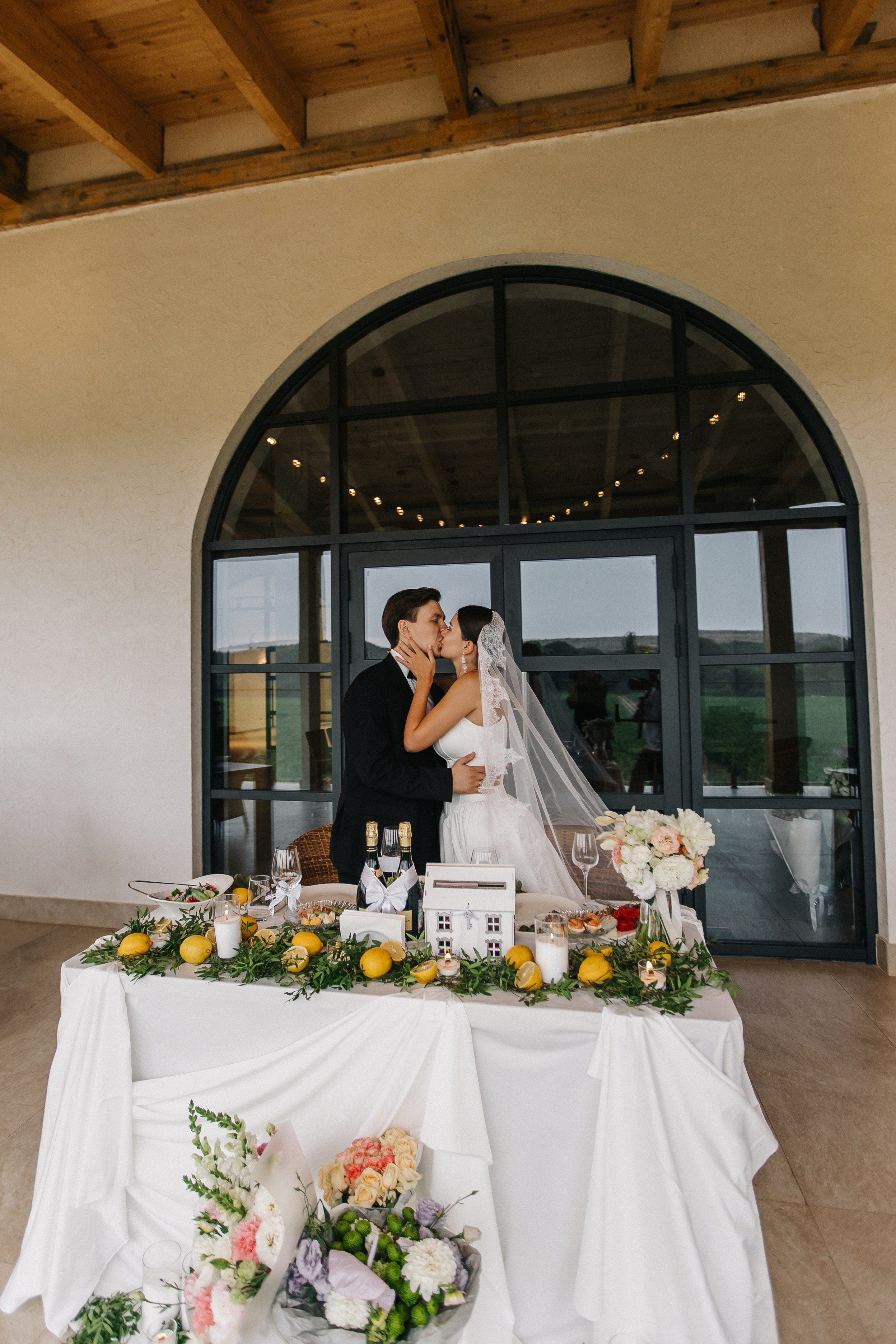 Александр и Алина. Усадьба Акчурина. Фотограф Анна Лейман. Севастополь