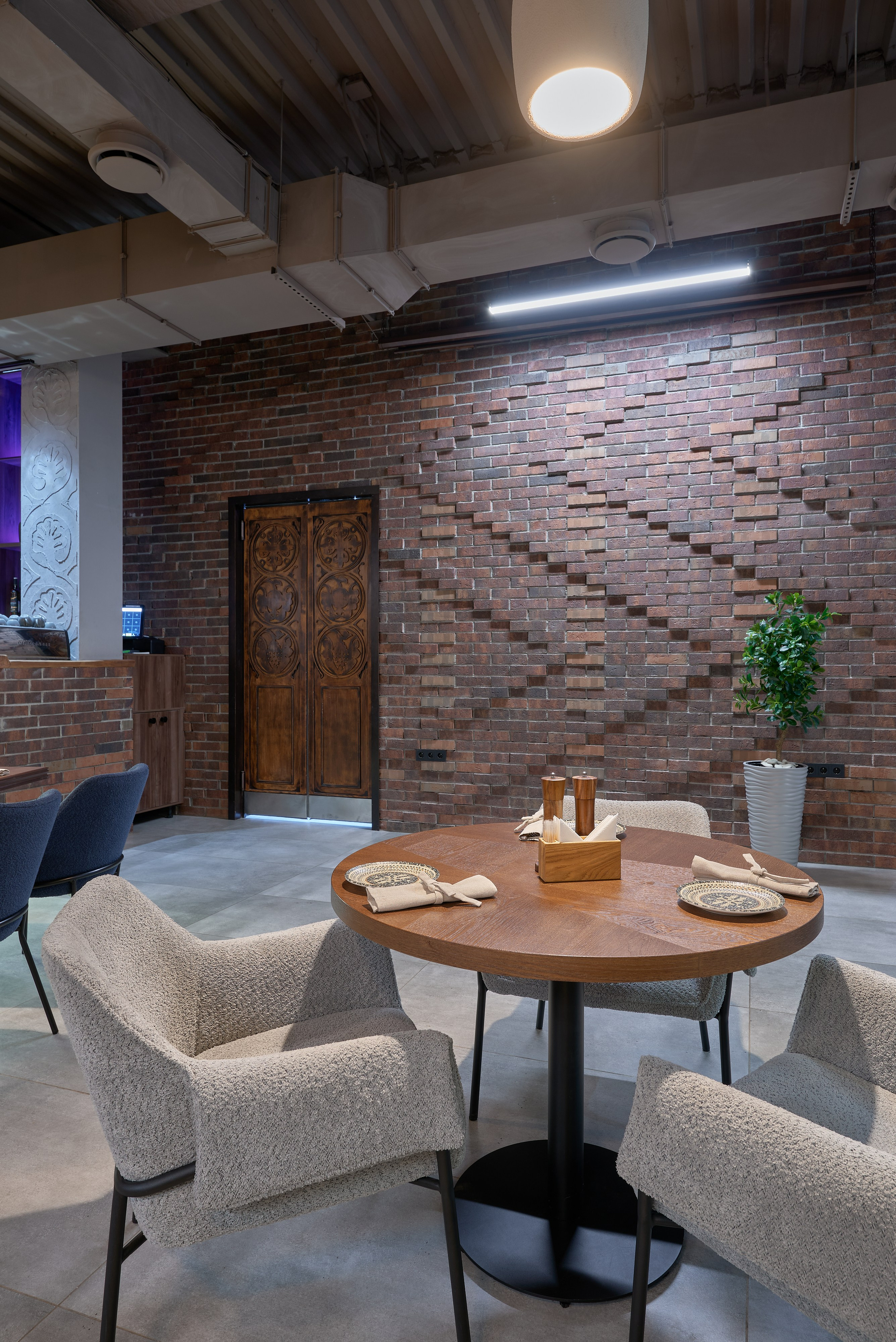 Ресторан Любимый грузинский, Магнитогорск. Абросимов Лев интерьерный и архитектурный фотограф