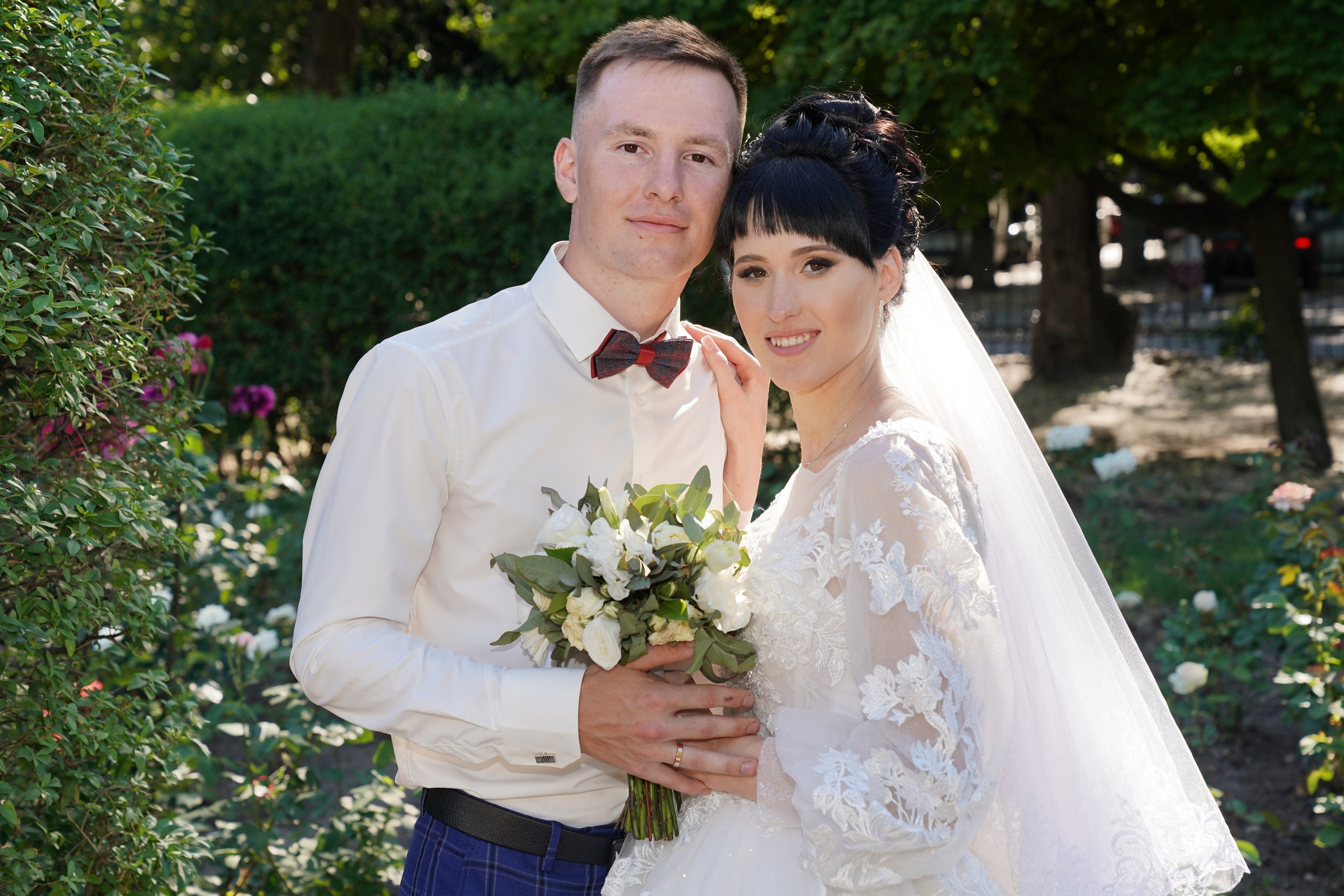 Макс и Анна. MEMENTO.Выпускные альбомы, школьные, юбилейные и другие книги. Ростов-на-Дону