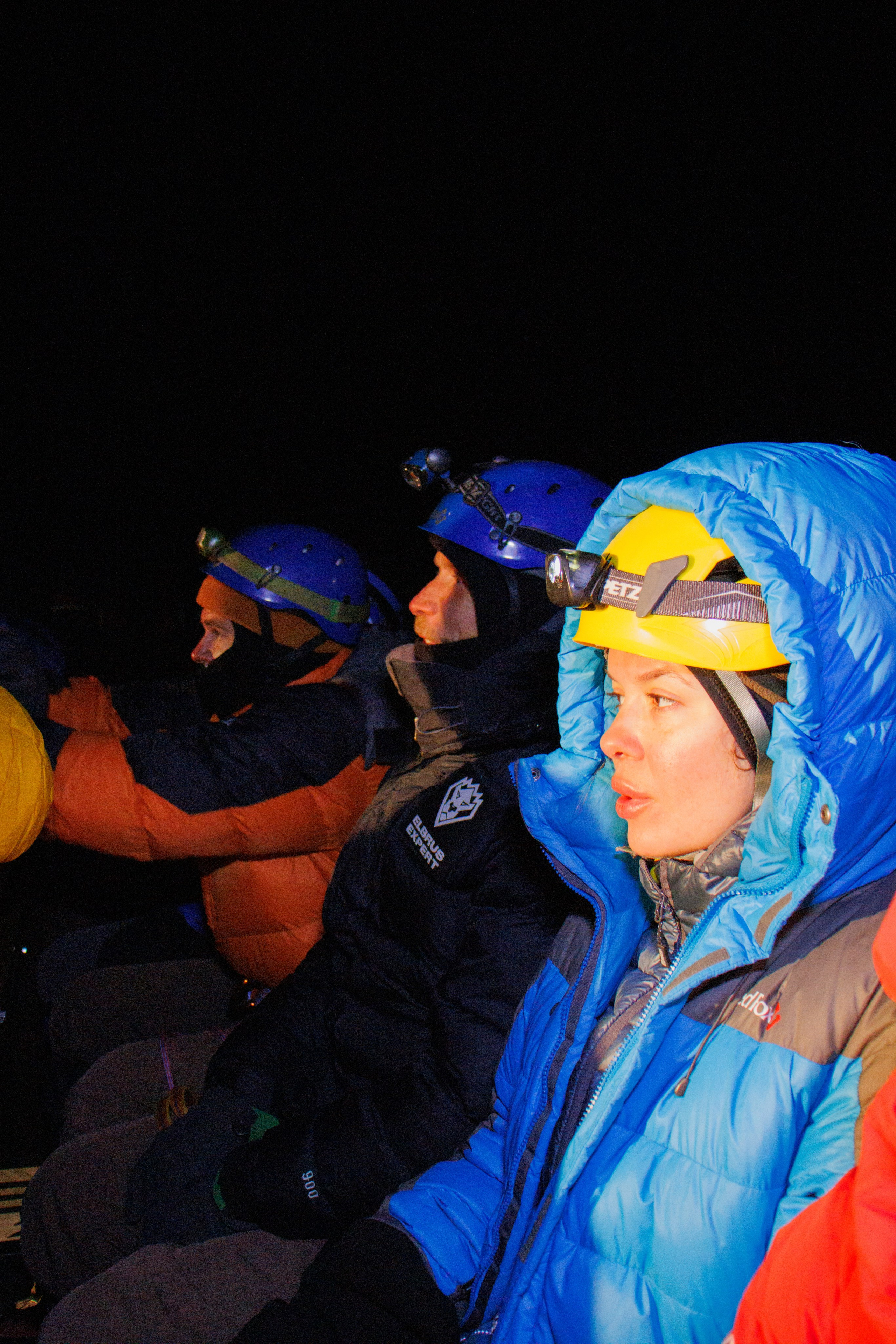 Эльбрус / восхождение. Фотограф на трекинг и восхождение Эльбрус, Приэльбрусье. Елизавета Бобок