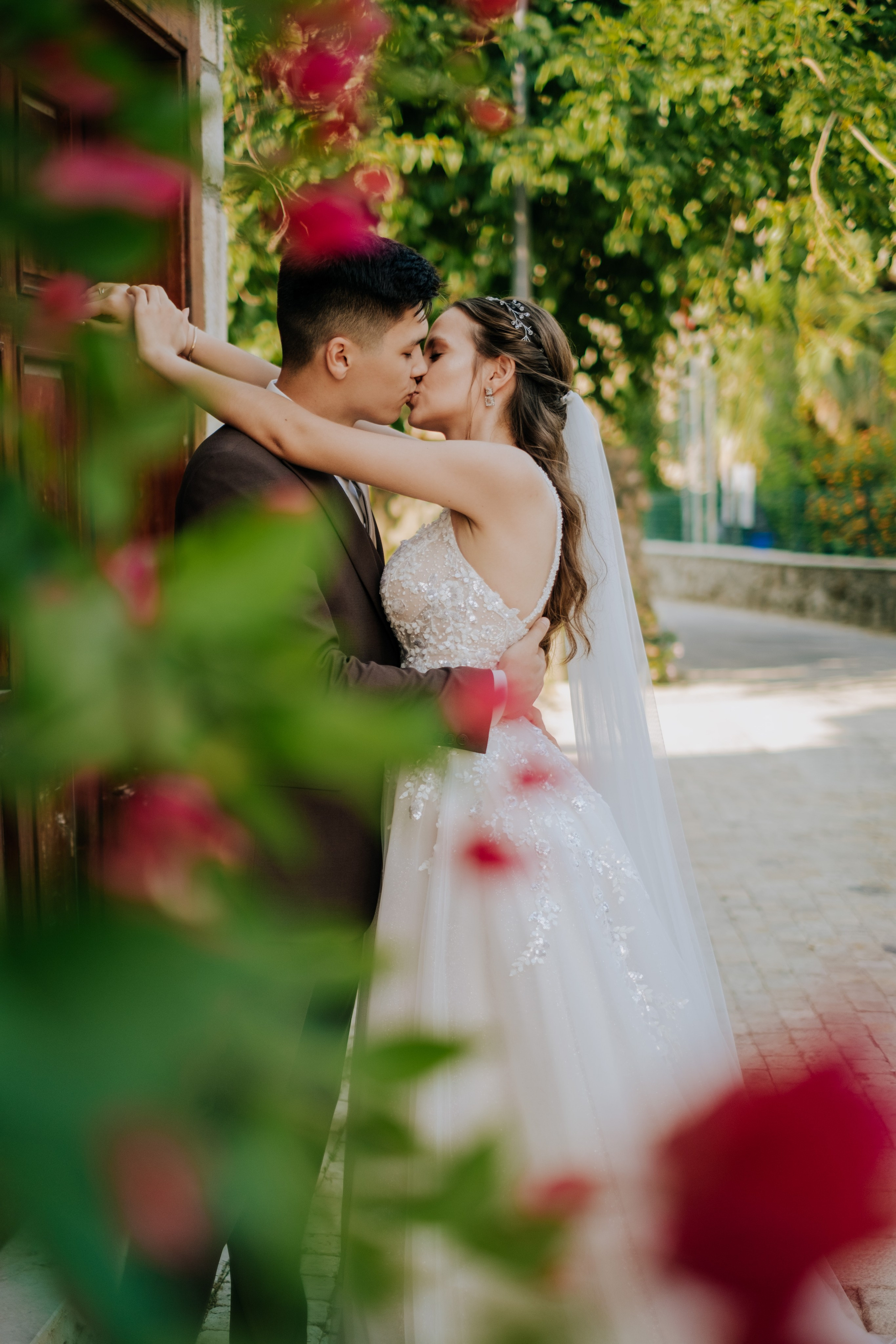 История Элины и Амира