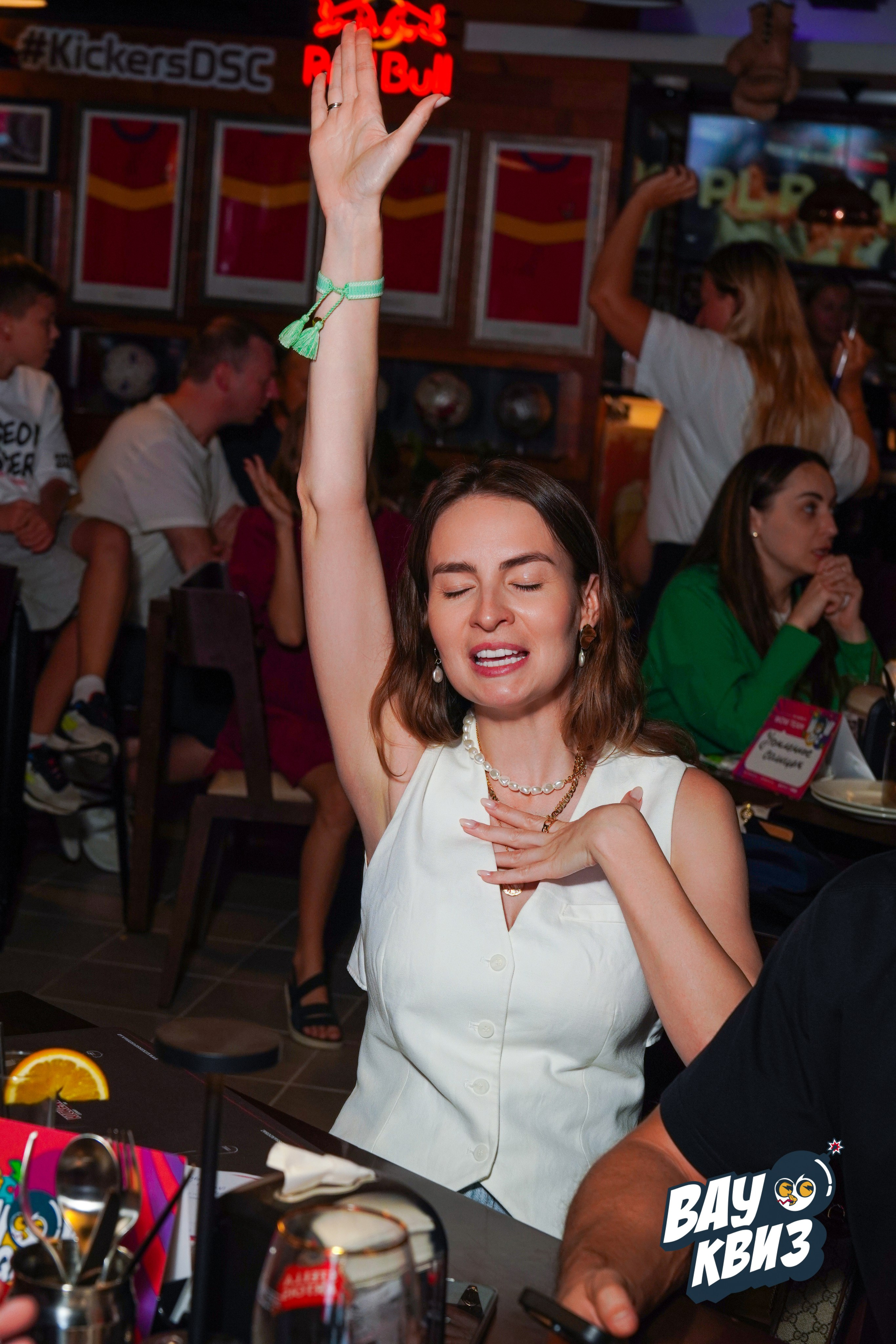 WOW QUIZ DUBAI. Фото | Видео Контент Мишель Ватаманюк