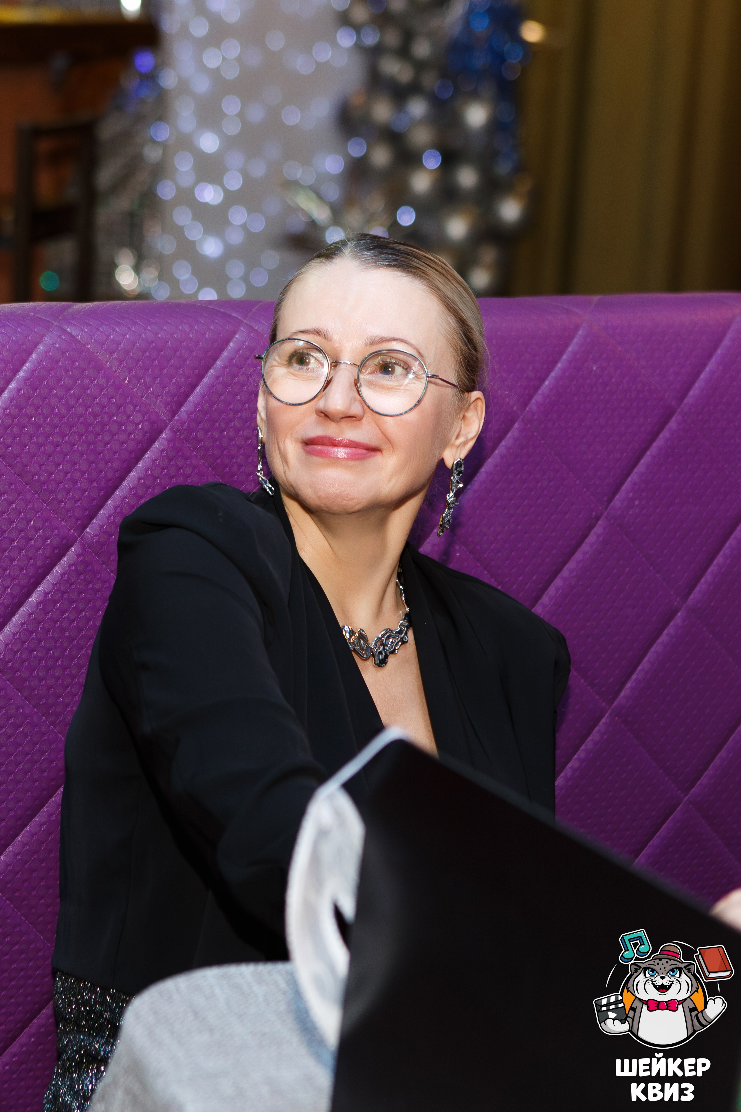 Новогодняя атмосфера квиза в Мценске от репортажного фотографа Николая Богатырева - bogatyrevphoto.ru 