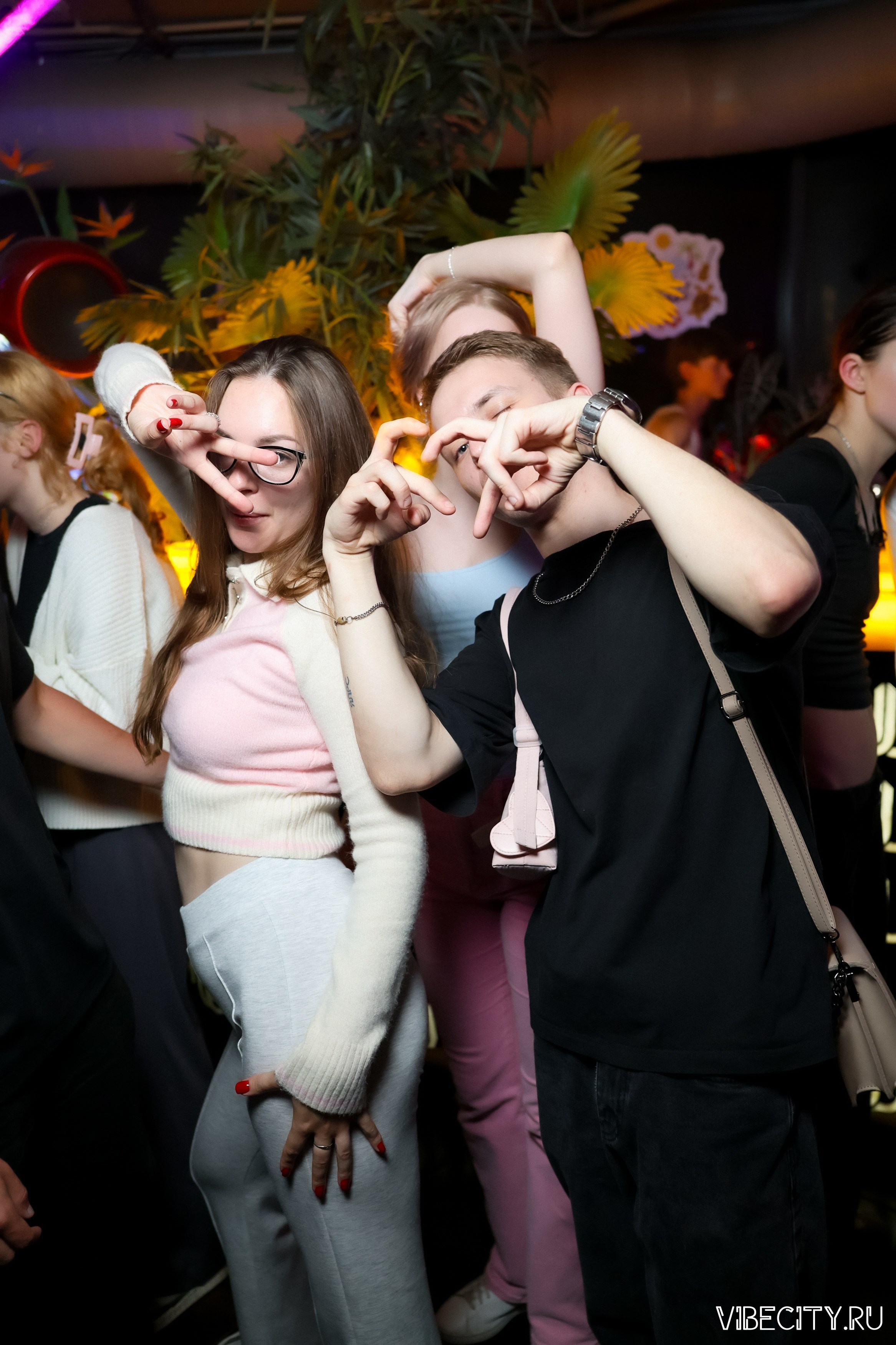 DOUBLE U. VIBECITY.RU Вайб Сити Ру Фоторепортажи Фотоотчеты Калининград