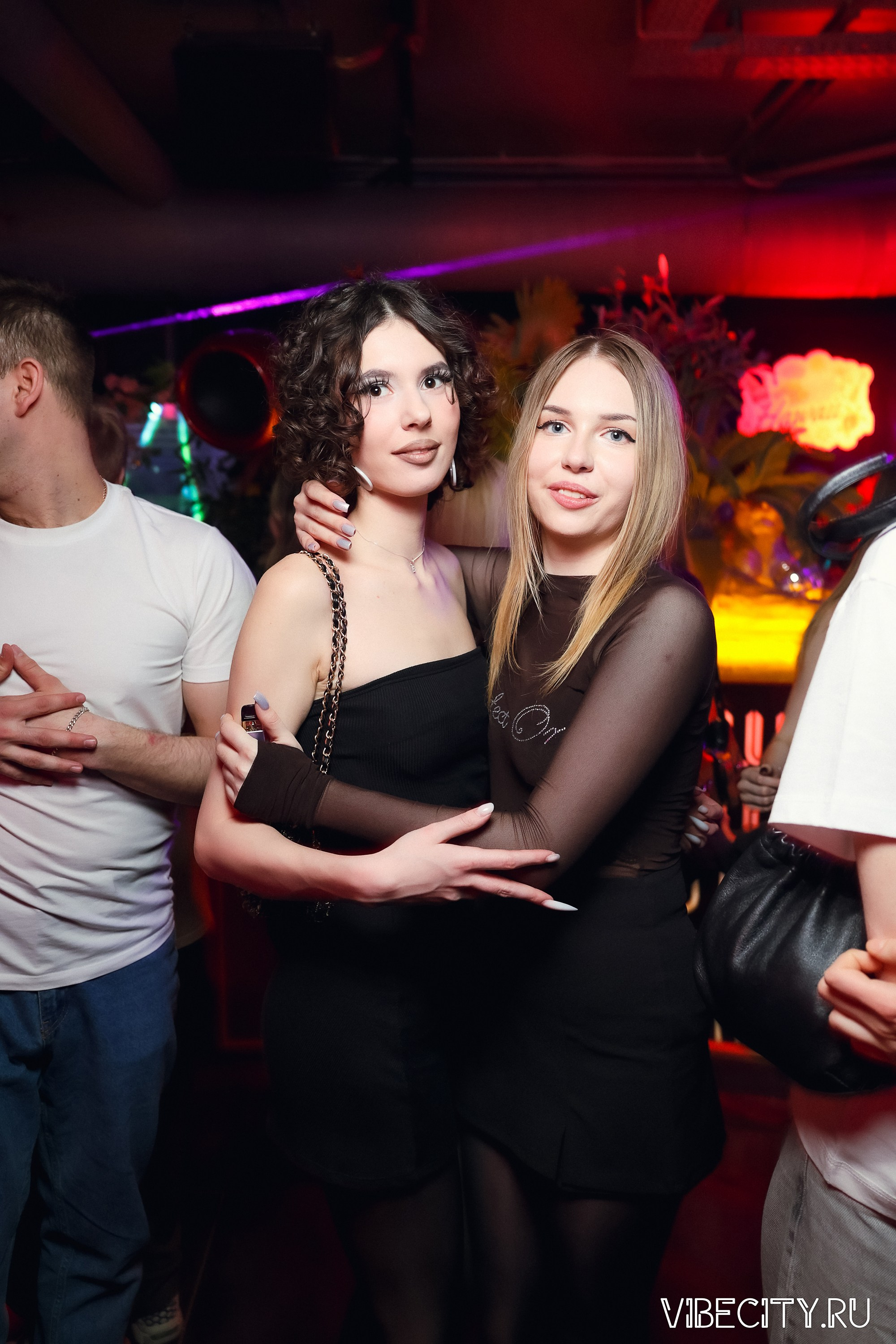 DOUBLE U. VIBECITY.RU Вайб Сити Ру Фоторепортажи Фотоотчеты Калининград