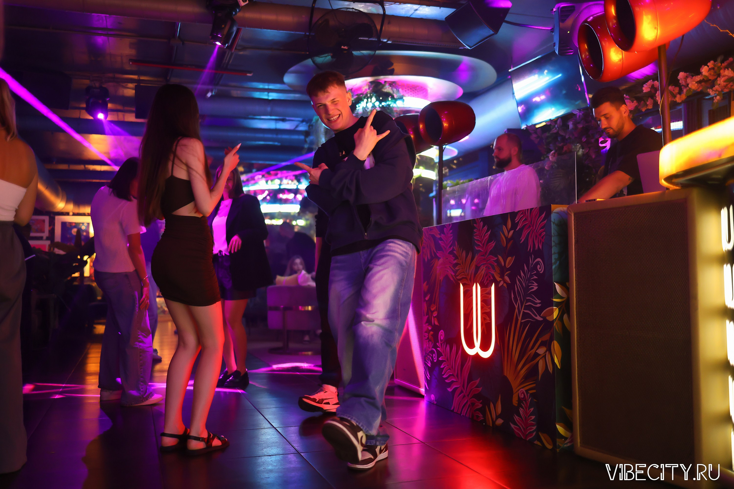 DOUBLE U. VIBECITY.RU Вайб Сити Ру Фоторепортажи Фотоотчеты Калининград