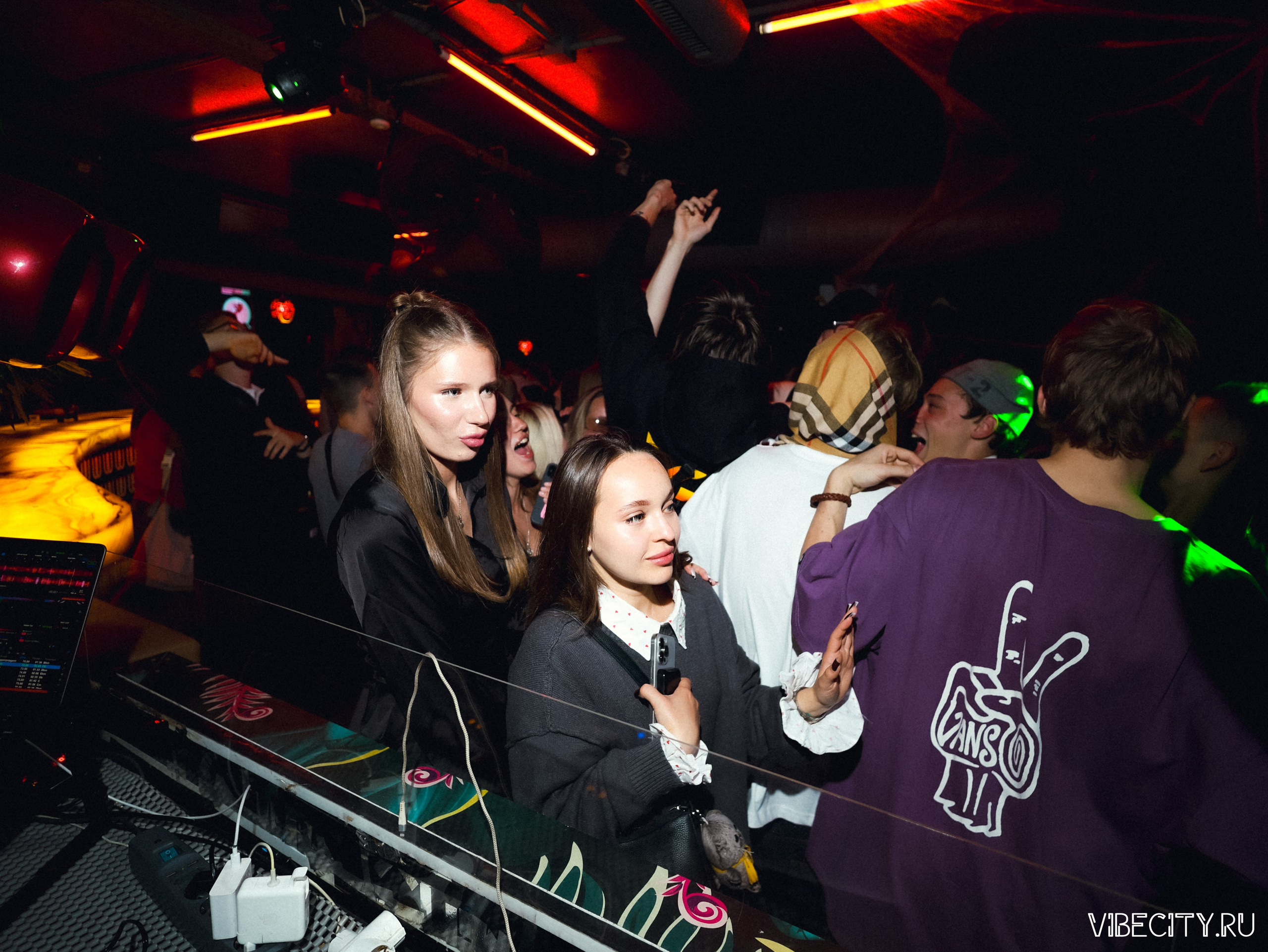 DOUBLE U. VIBECITY.RU Вайб Сити Ру Фоторепортажи Фотоотчеты Калининград