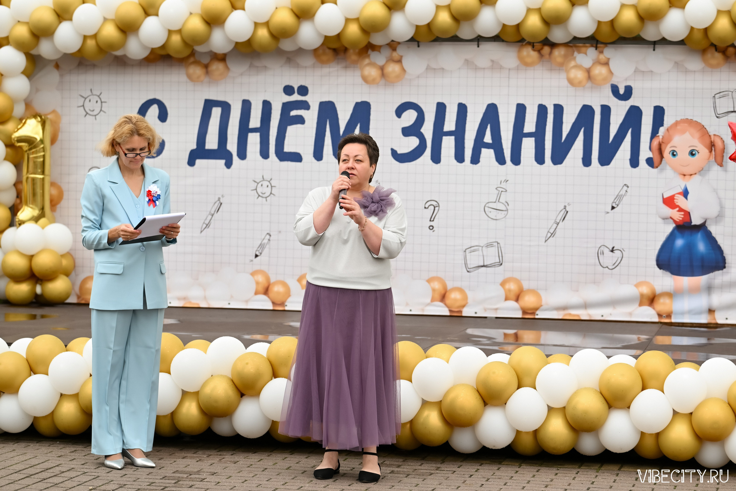 Балтийцы в школе № 57: линейка. VIBECITY.RU Вайб Сити Ру Фоторепортажи Фотоотчеты Калининград