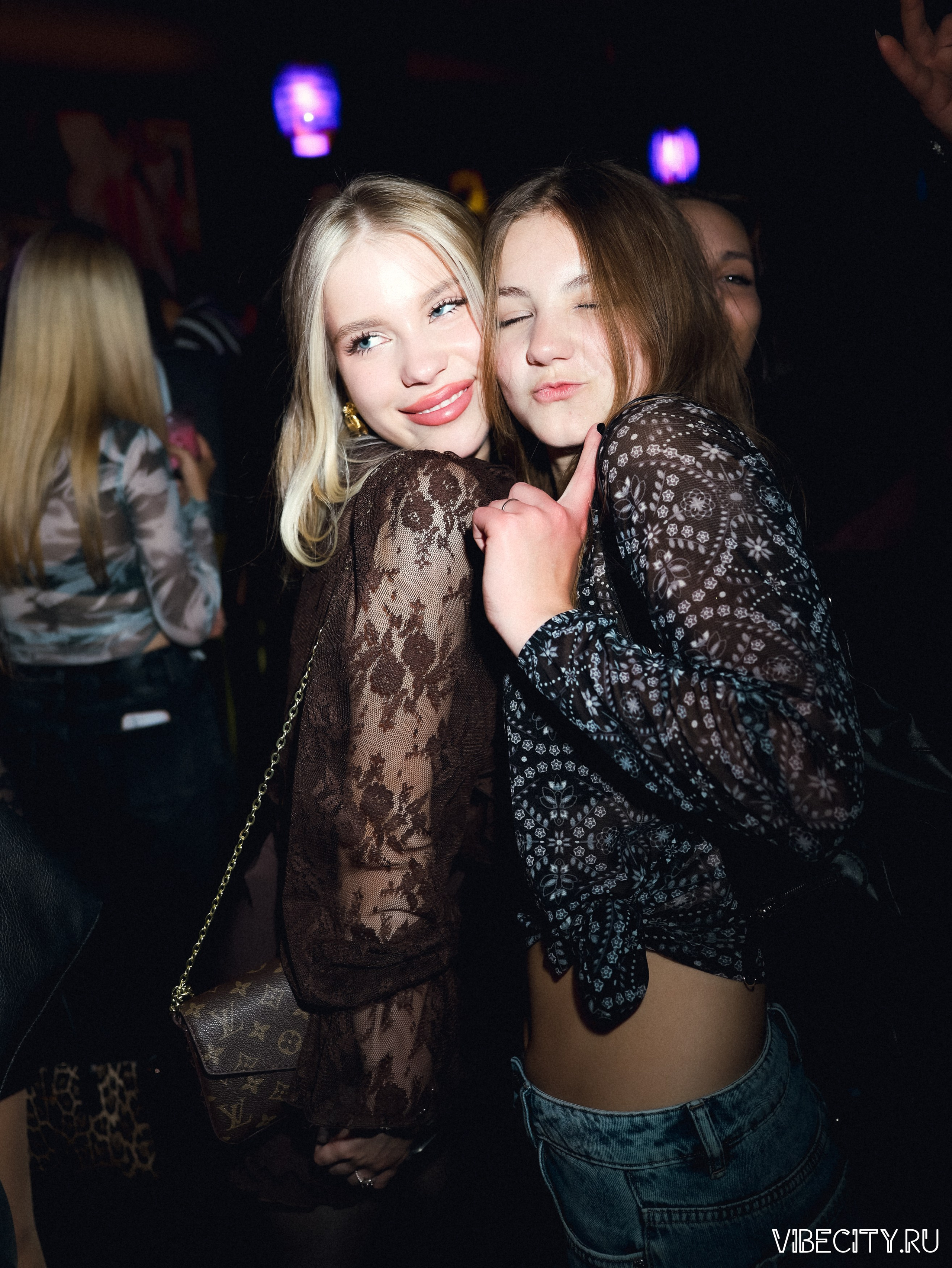 DOUBLE U. VIBECITY.RU Вайб Сити Ру Фоторепортажи Фотоотчеты Калининград