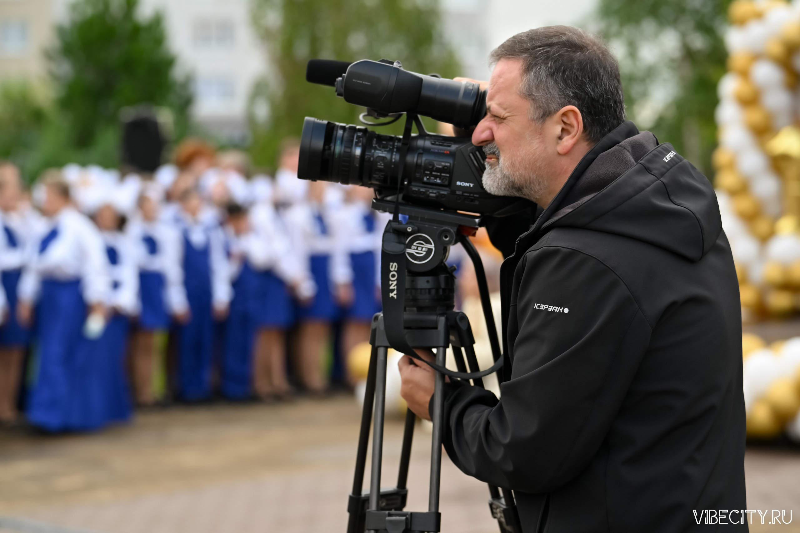 Балтийцы в школе № 57: линейка. VIBECITY.RU Вайб Сити Ру Фоторепортажи Фотоотчеты Калининград