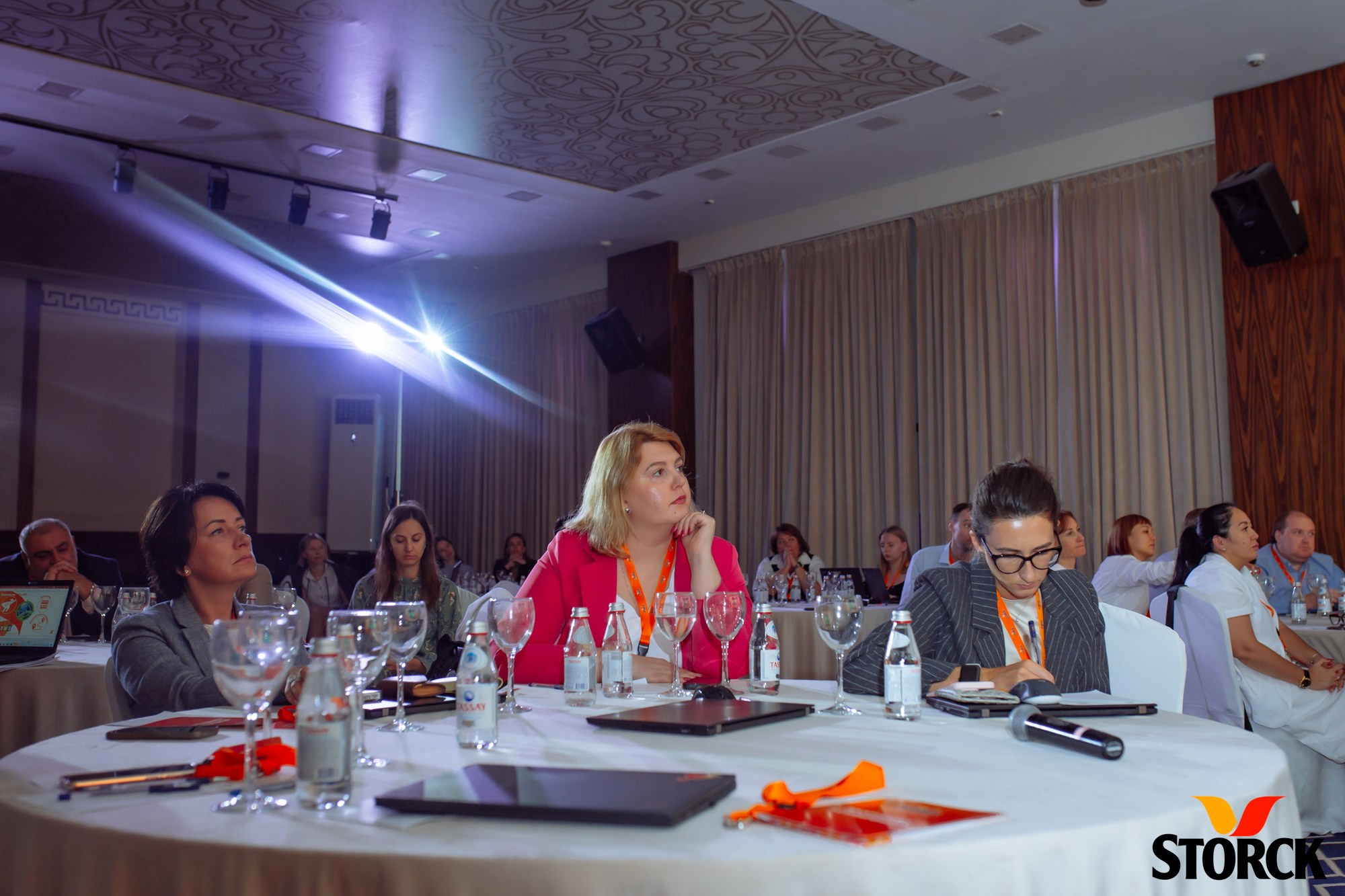 Репортажная фотосъёмка конференции Storck — Jora Abramov, фотограф в Алматы. Коммерческий и репортажный фотограф в Алматы — Jora Abramov