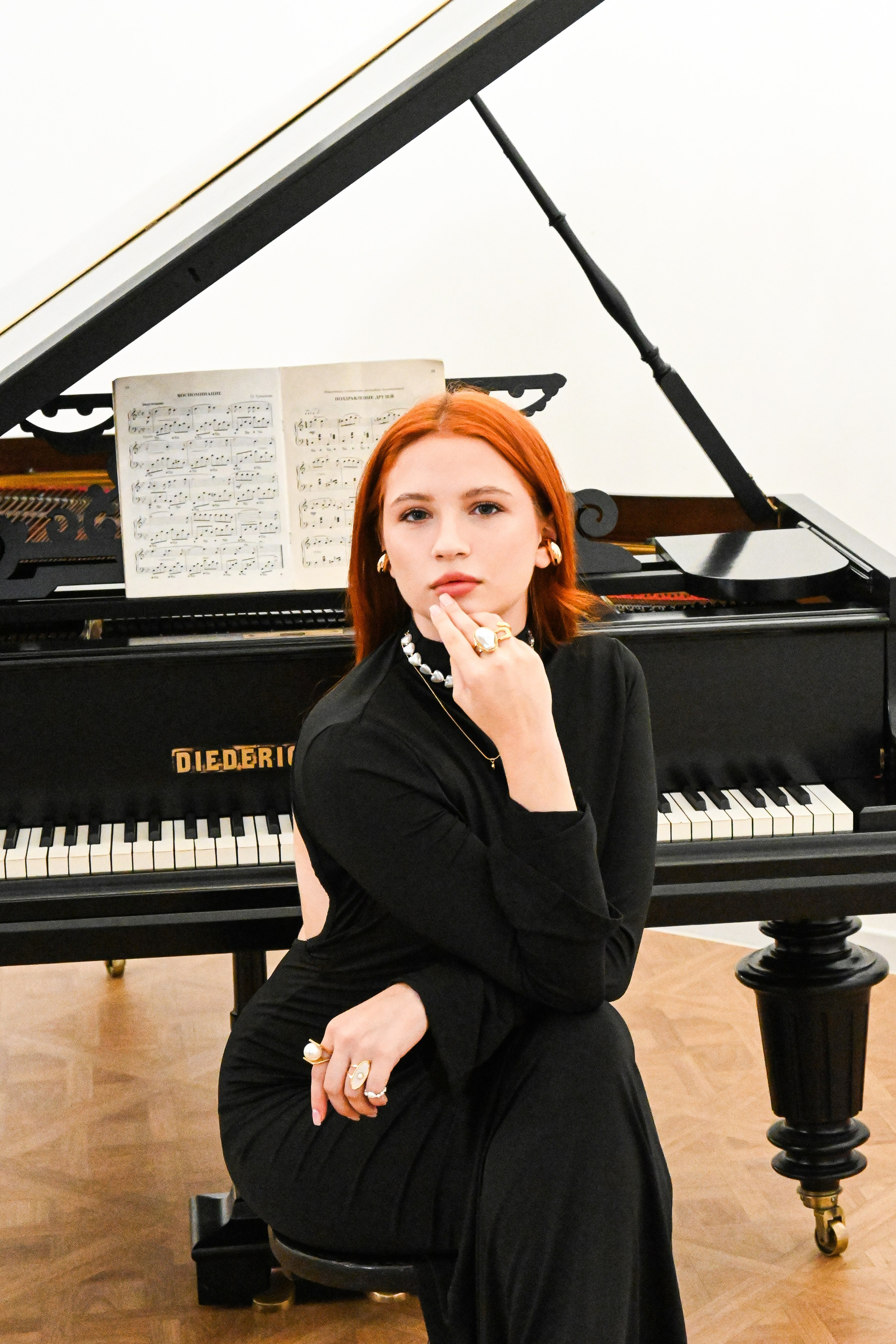 Женская фотосъёмка. West White