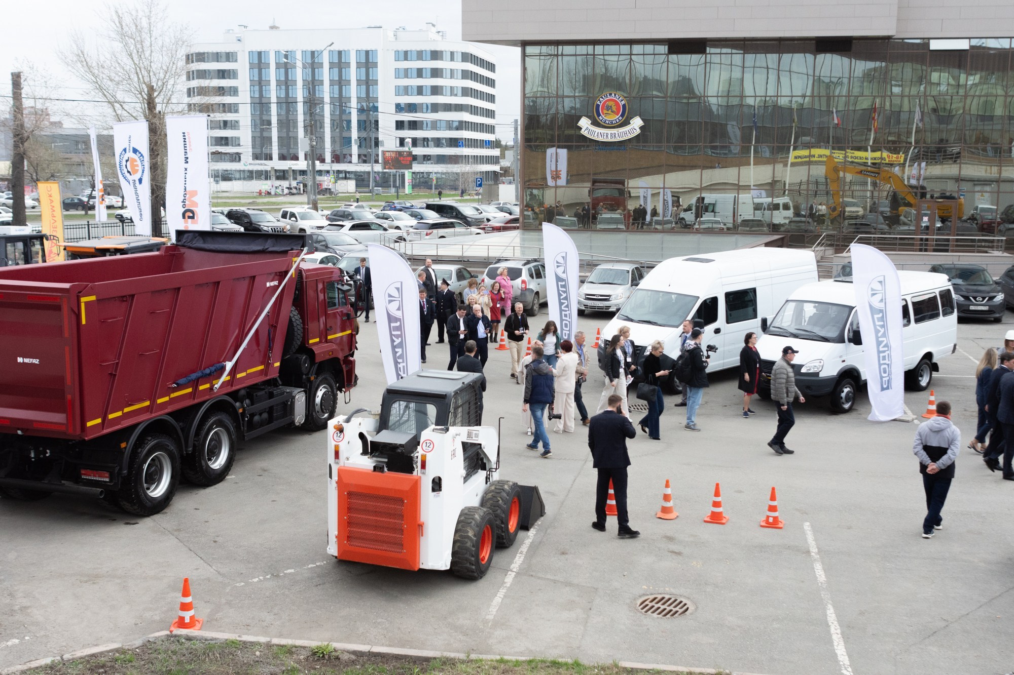 Форум-выставка Дорожный сезон. Фотограф Максим Буряк