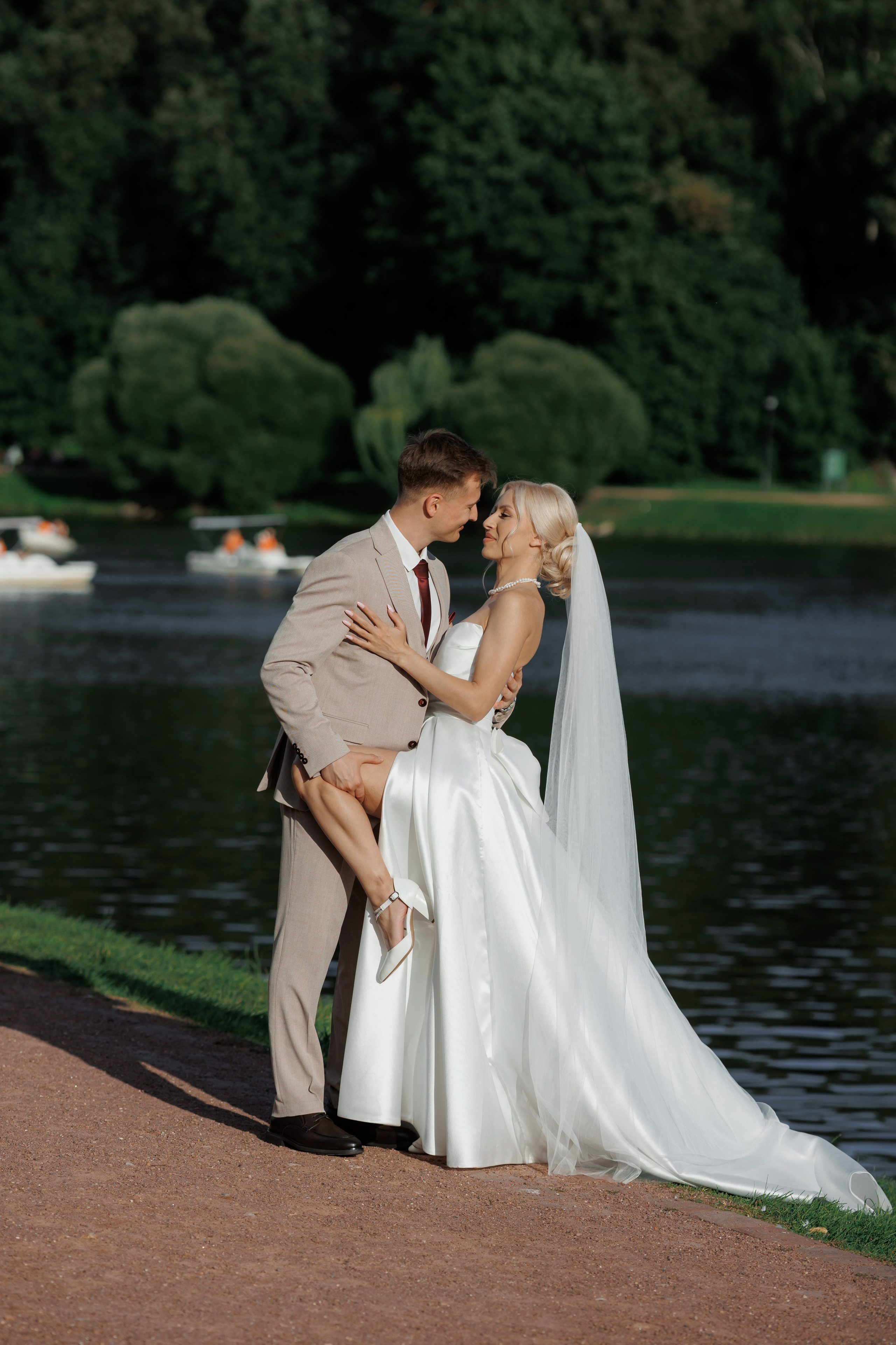 Отель «Милан», Шипиловский ЗАГС, прогулка в парке Царицыно. Свадебный и репортажный фотограф (Москва, Королев и другие)