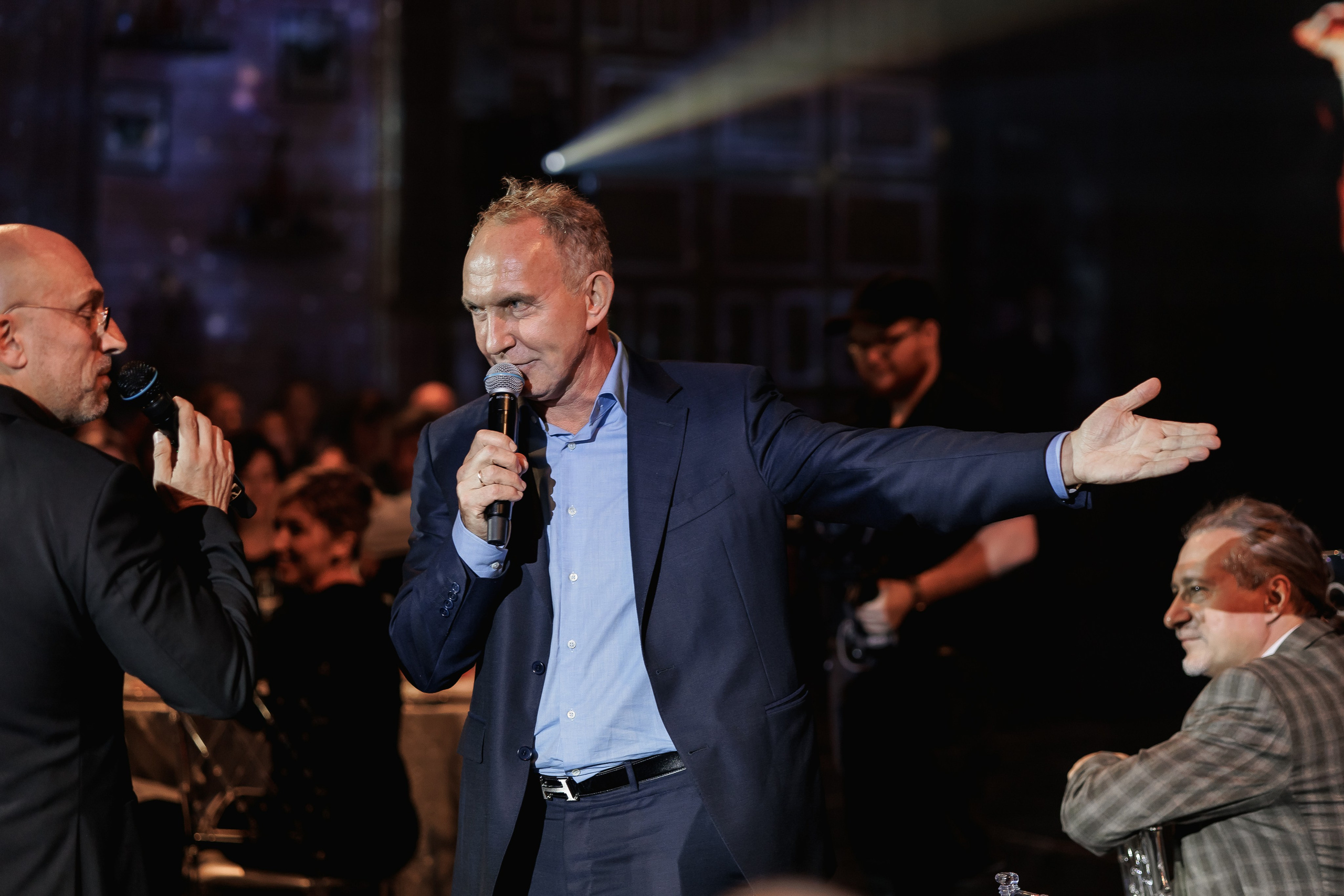 Вселенная ADM — 30 лет