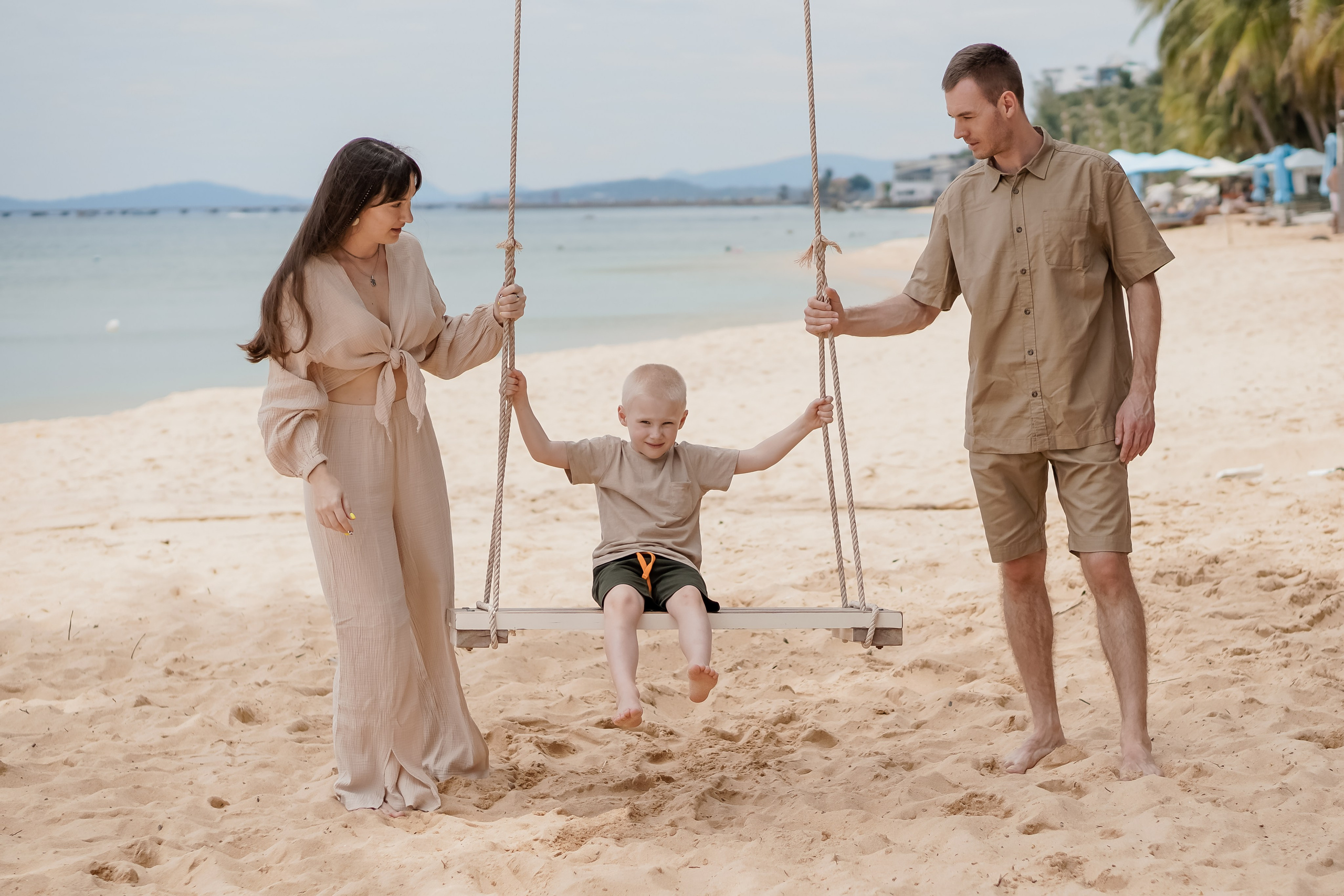 Семейная фотосессия на острове Фукуок и в Нячанге. Фотографы в Нячанге и на острове Фукуок