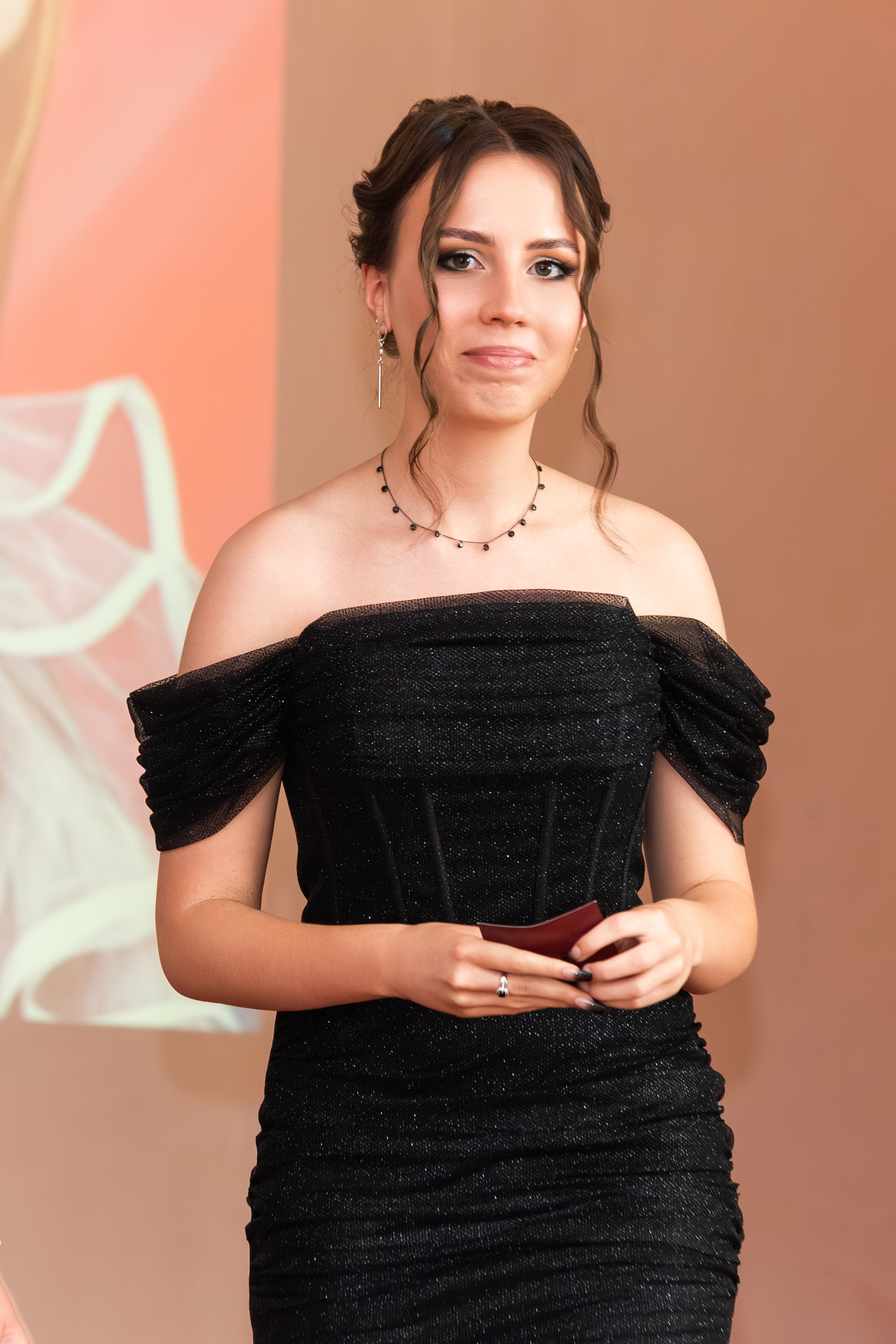 ВРУЧЕНИЕ ДИПЛОМОВ 2025 4 ШКОЛА Г.МЦЕНСК. Профессиональный фотограф в Мценске и Орловской области