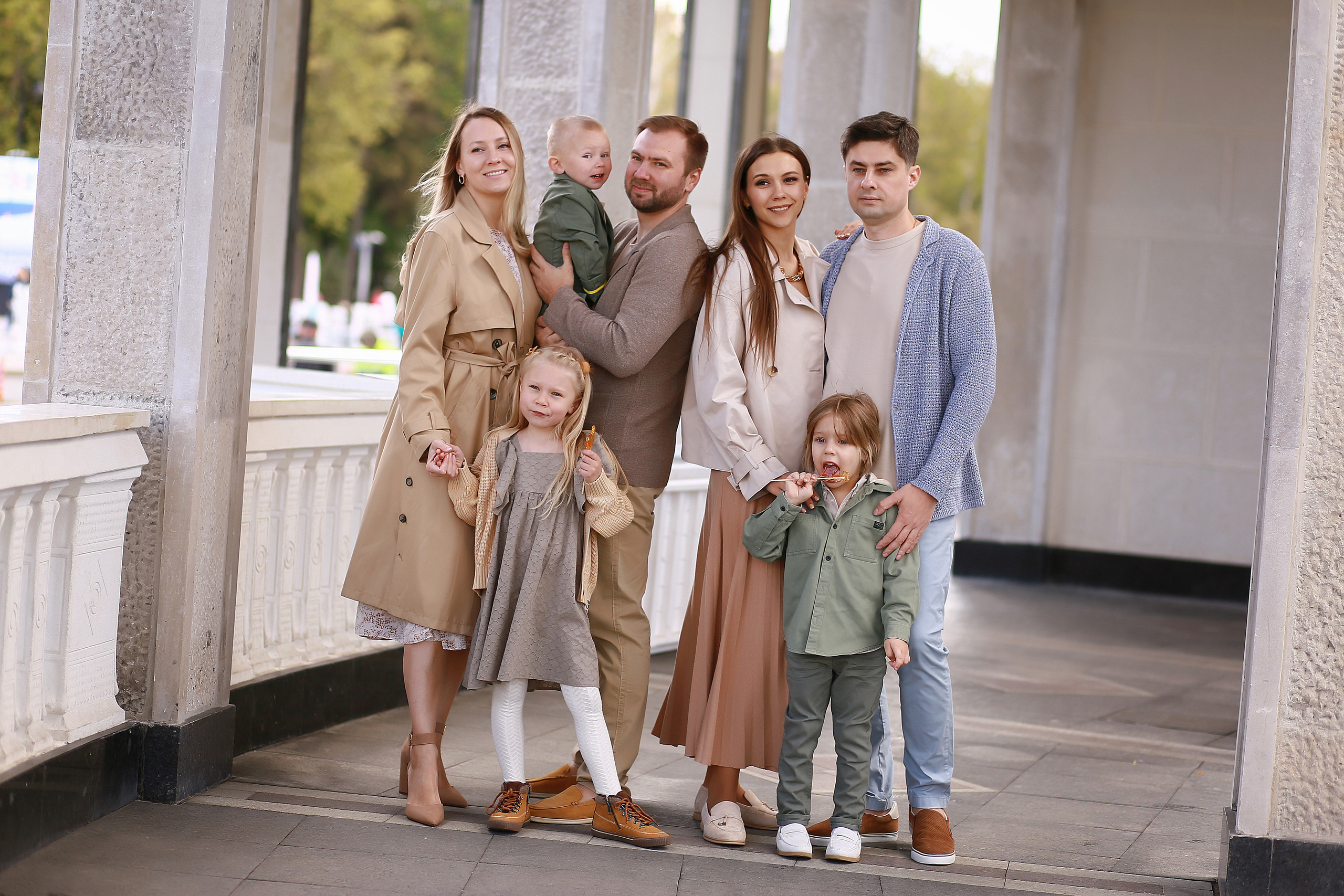 Семья Ани. Прогулка на Речном вокзале. Фотограф Москва Лара Чайка