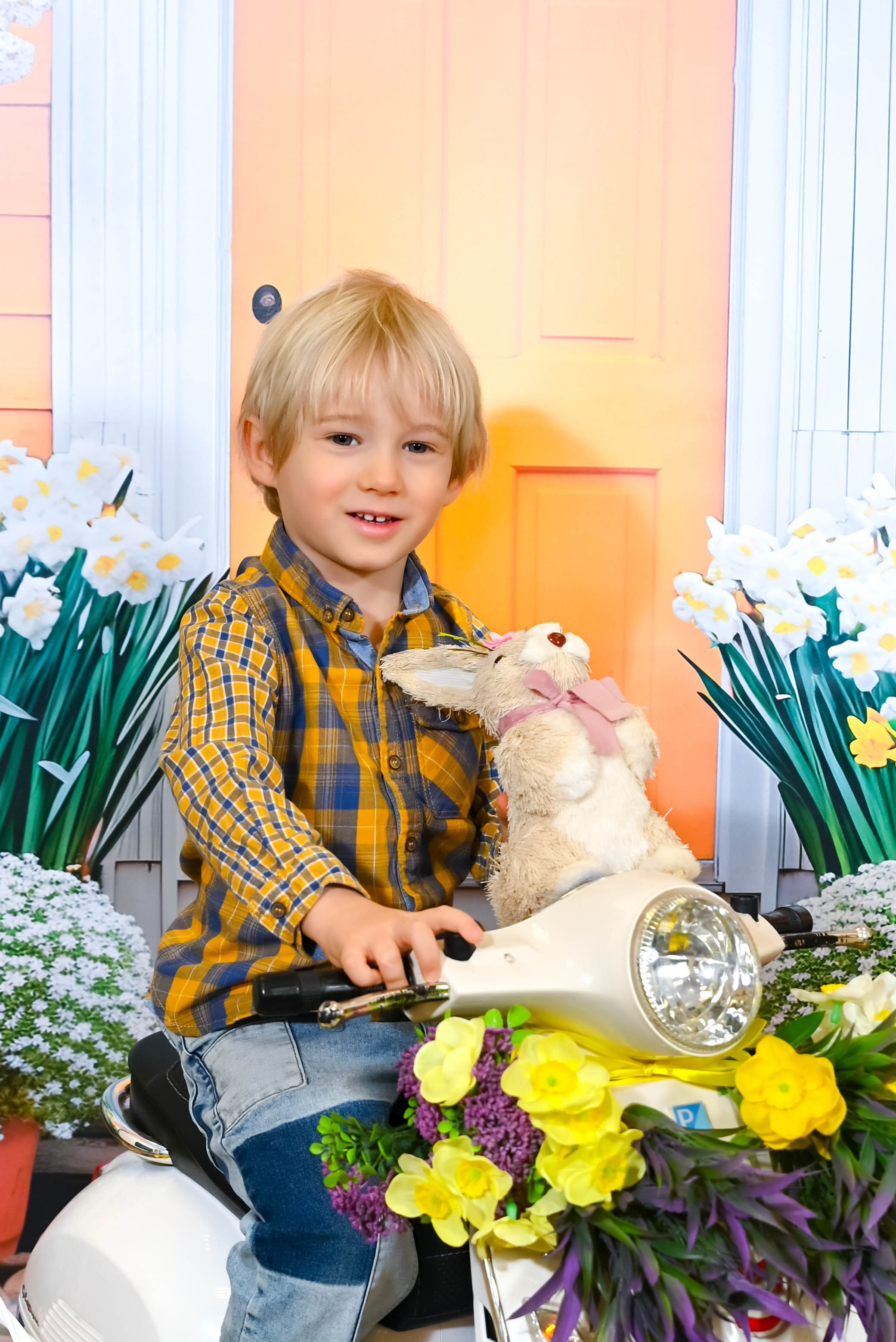 Весеннее настроение. Выпускные альбомы для детских садов Санкт-Петербург