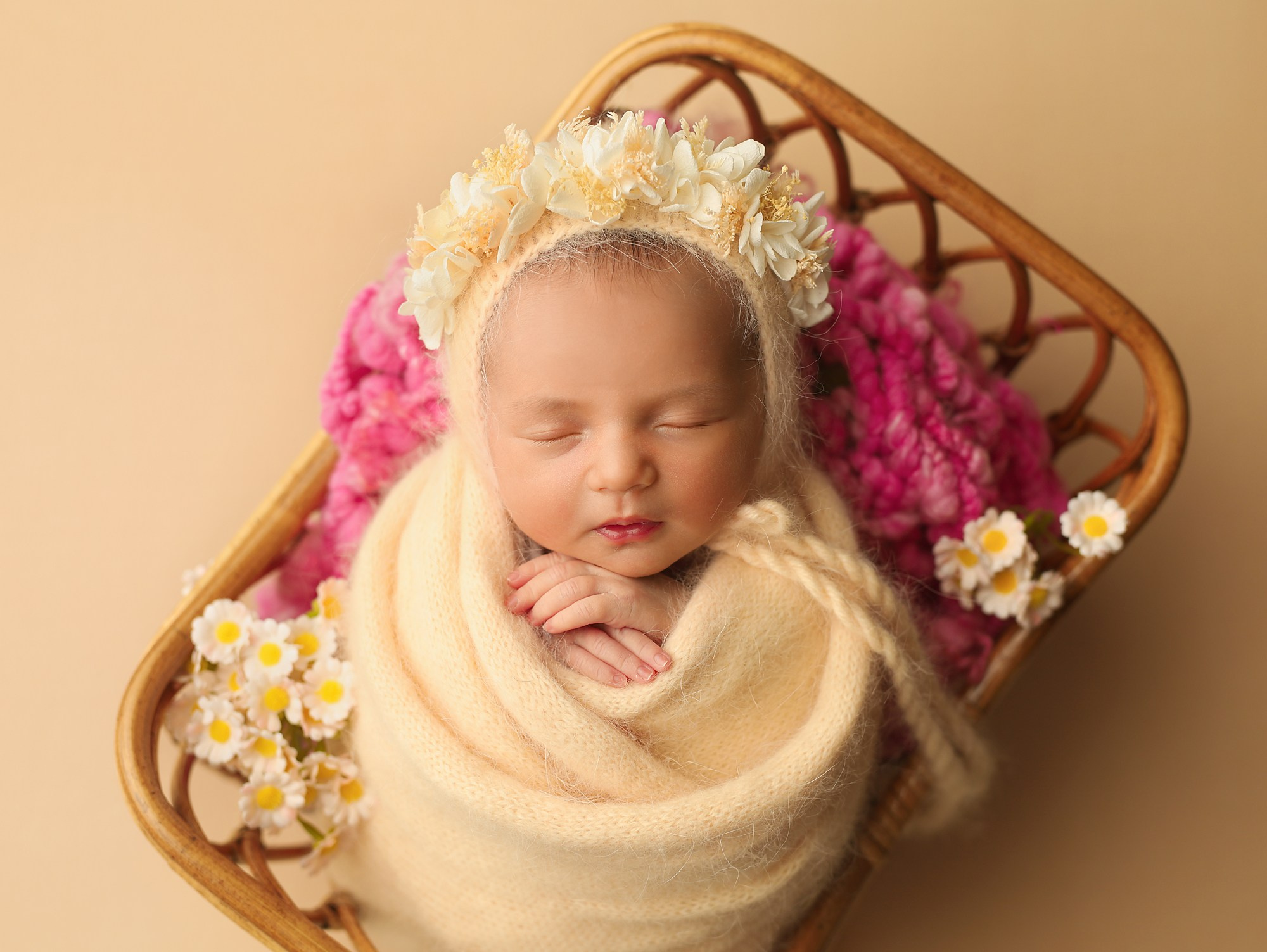 Newborn. Фотограф новорождённых в Казани Нейля Гильмутдинова ньюборн