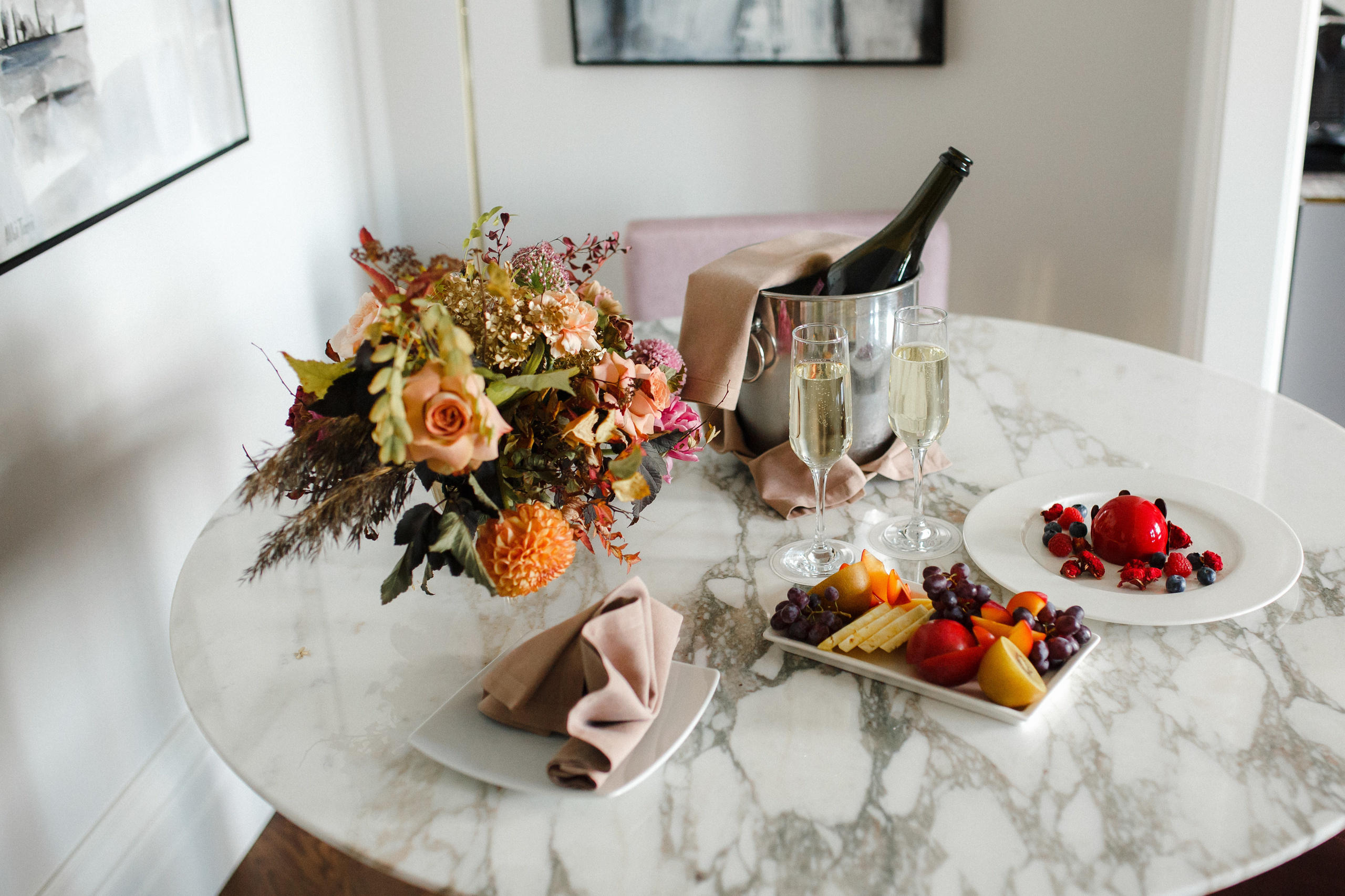 Свадебная фотосессия в отеле Коринтия. Свадебный фотограф в Санкт-Петербурге Никита Кузякин