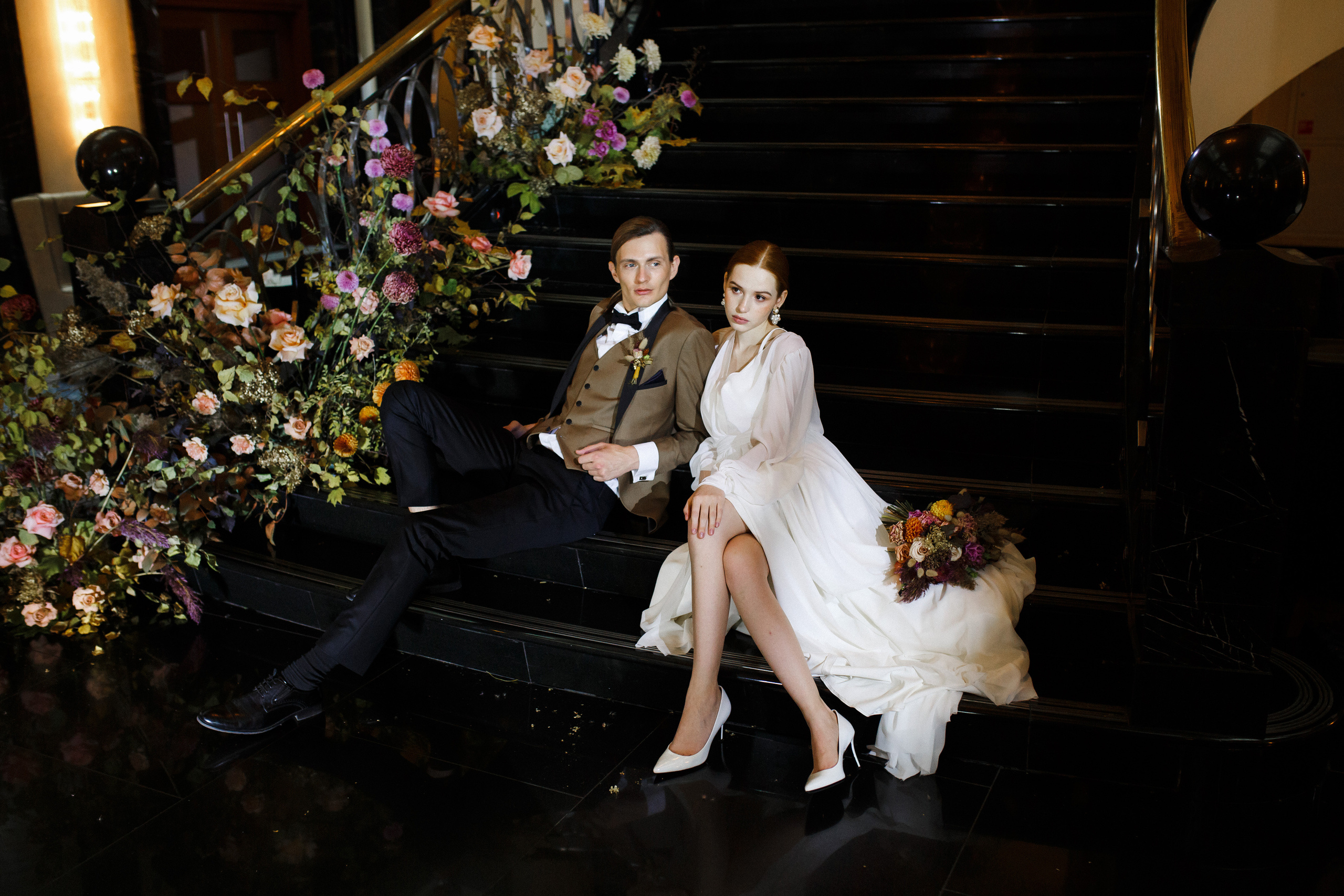 стильный образ невесты и жениха