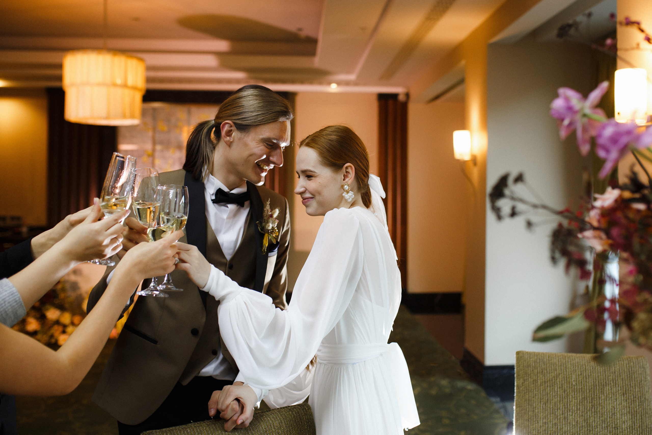 Свадебная фотосессия в отеле Коринтия. Свадебный фотограф в Санкт-Петербурге Никита Кузякин