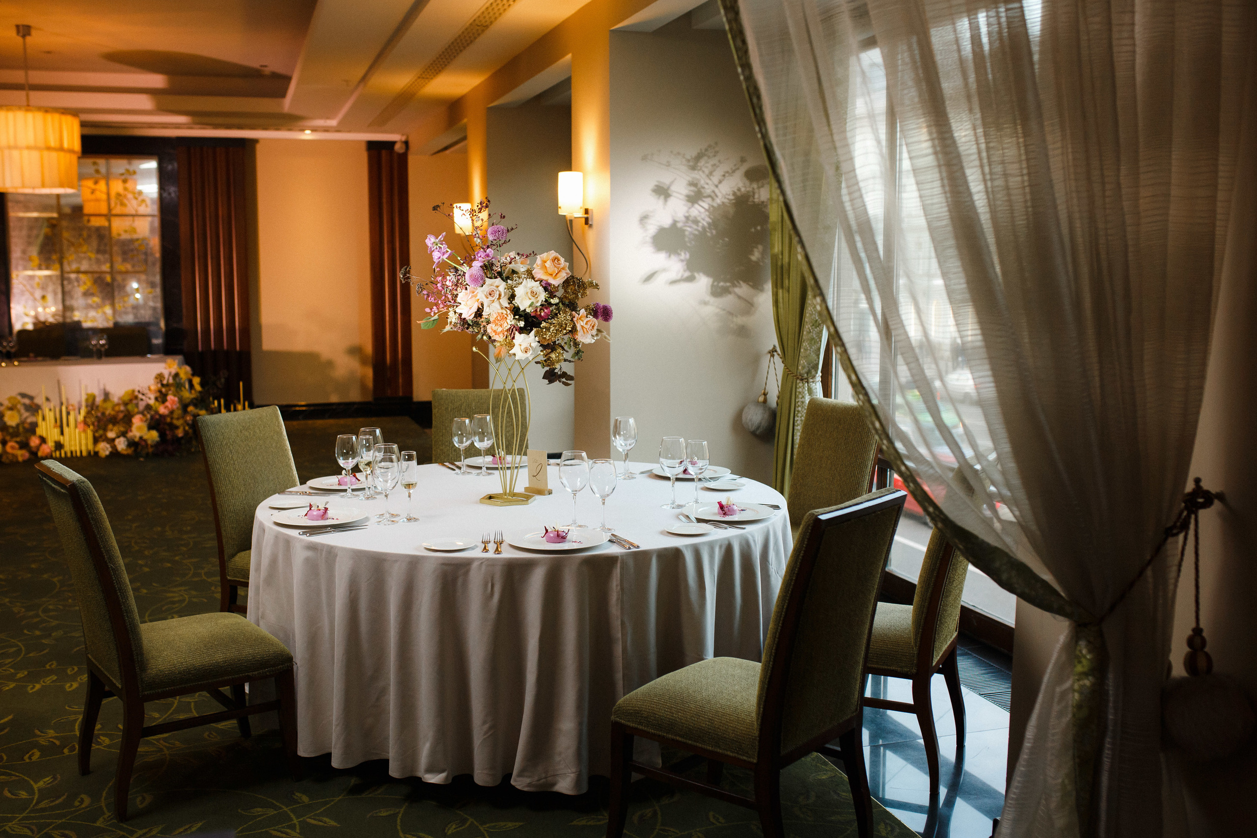 Свадебная фотосессия в отеле Коринтия. Свадебный фотограф в Санкт-Петербурге Никита Кузякин