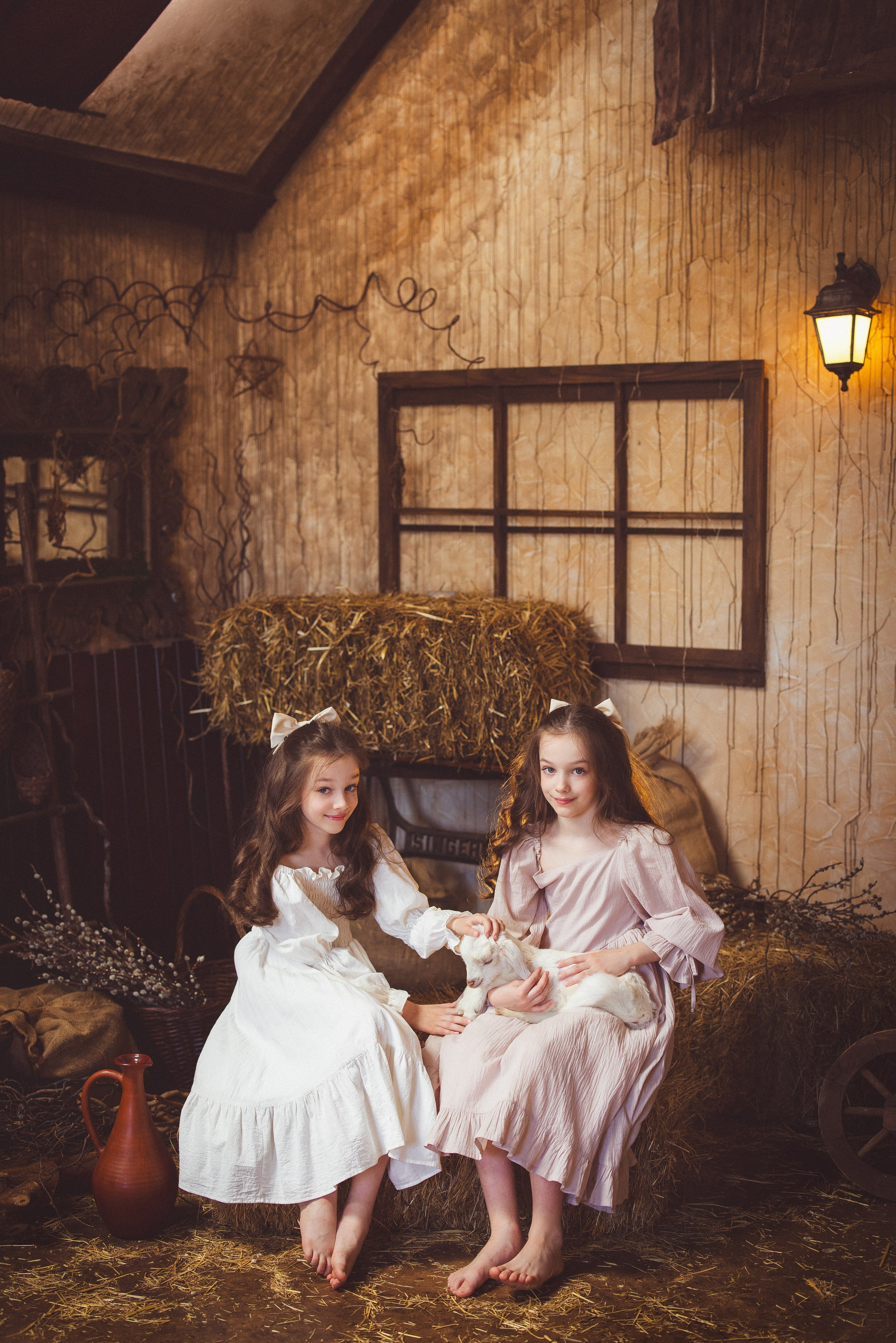 Пасхальный фотопроект с козочкой и утятами, в фотостудии «Эль» 2024 г. Семейный и детский фотограф в Краснодаре Анна Трашкова