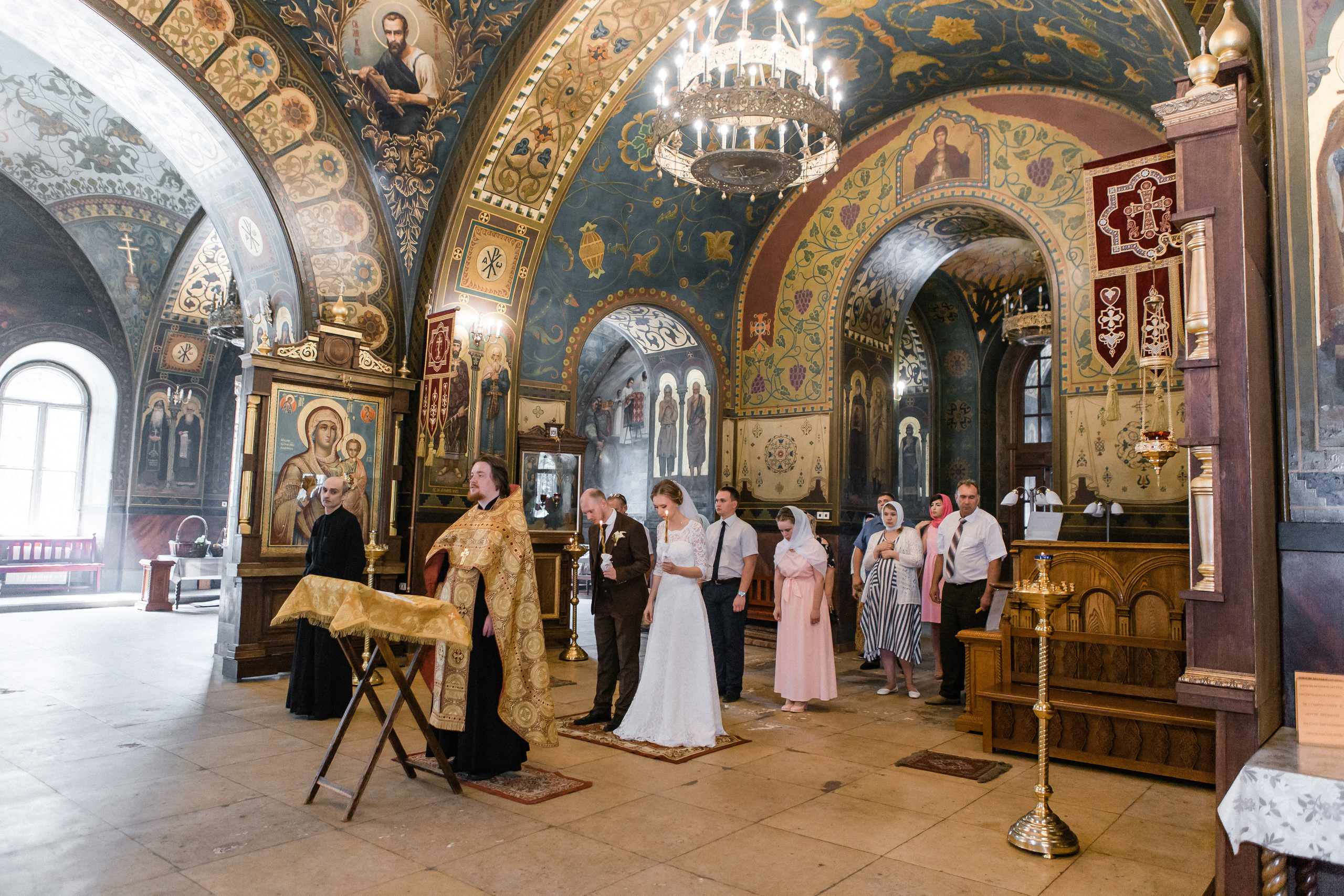 Свадебная фотосессия Сергея и Елены. Наш свадебный день. Видеосъемка и фотосъемка свадеб. Фотограф и оператор на свадьбу. Видеосъемка подкастов, собственная видео-фотостудии. Предметная фотосъемка