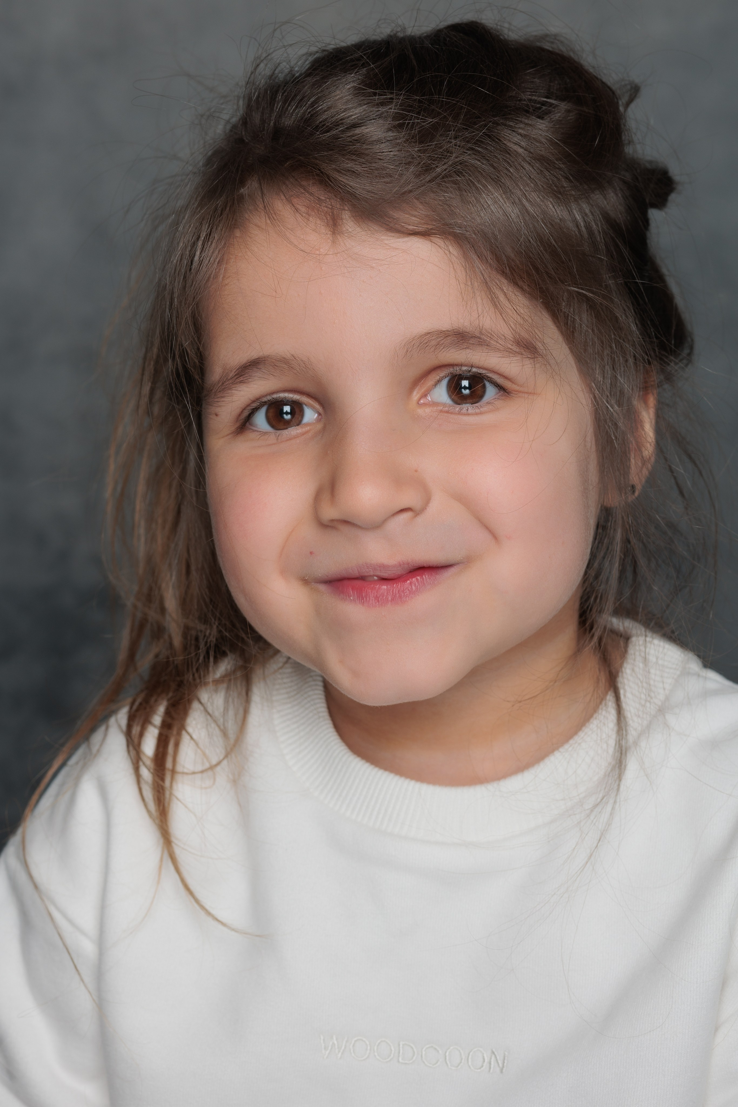 НАОМИ. Я фотограф из Москвы к Вашим услугам