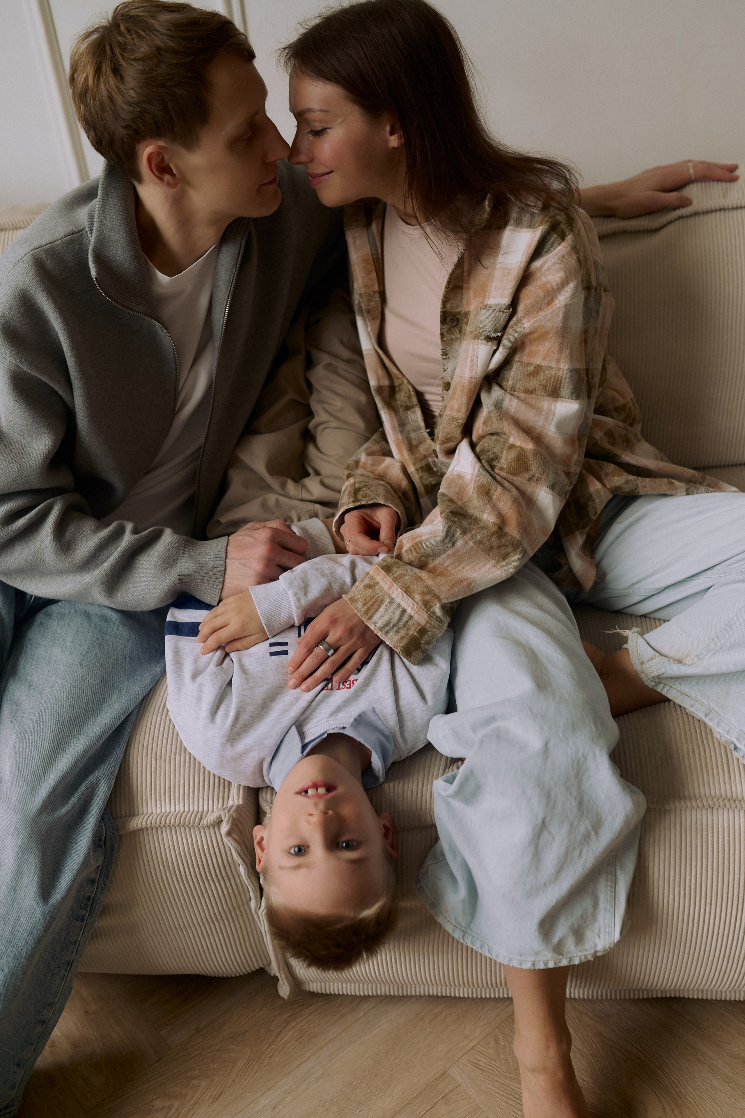 Артём, Юля и Мирослав. Семейный и свадебный lifestyle-фотограф в Москве Мария Петрова