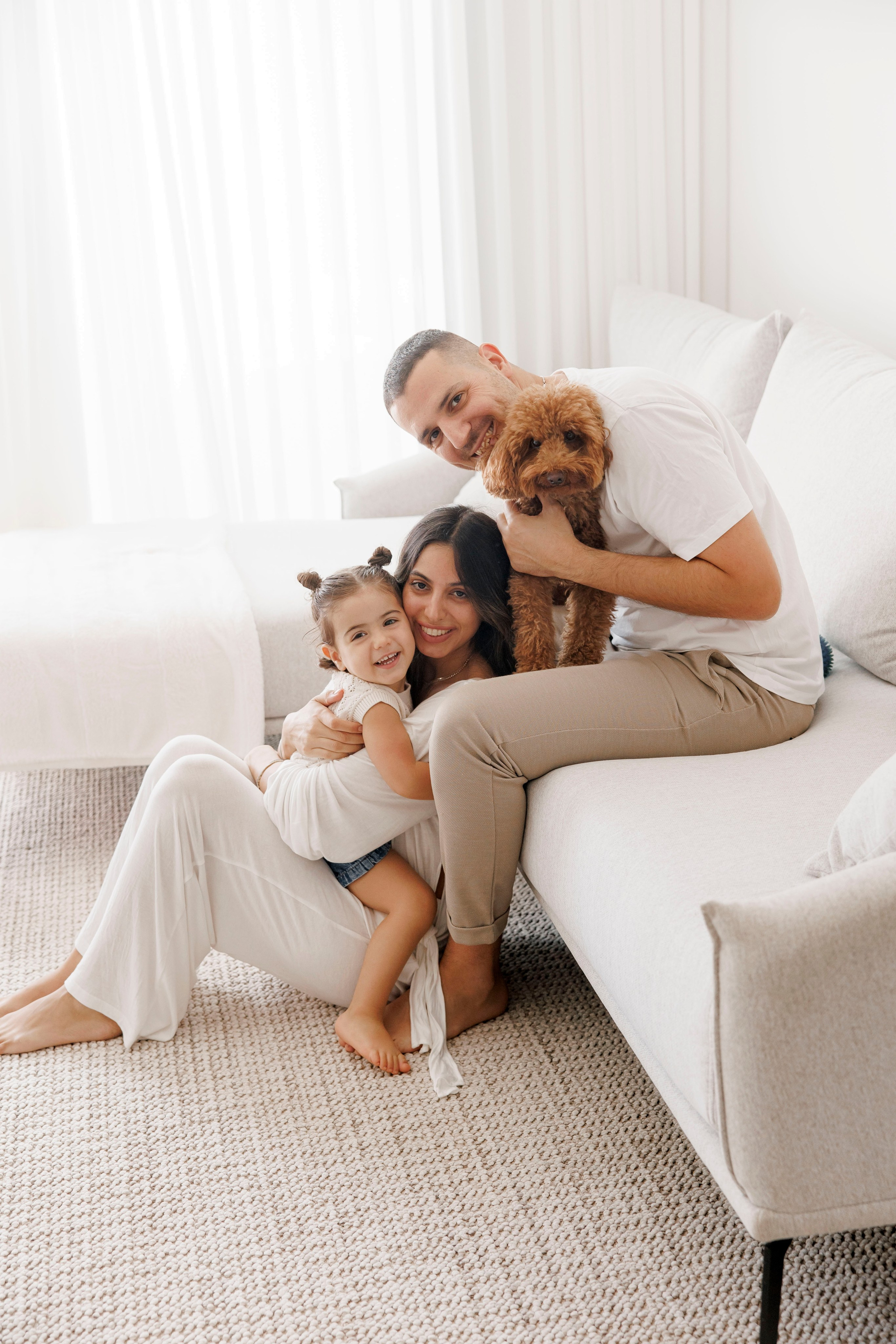Family photoshoot at home. Главная