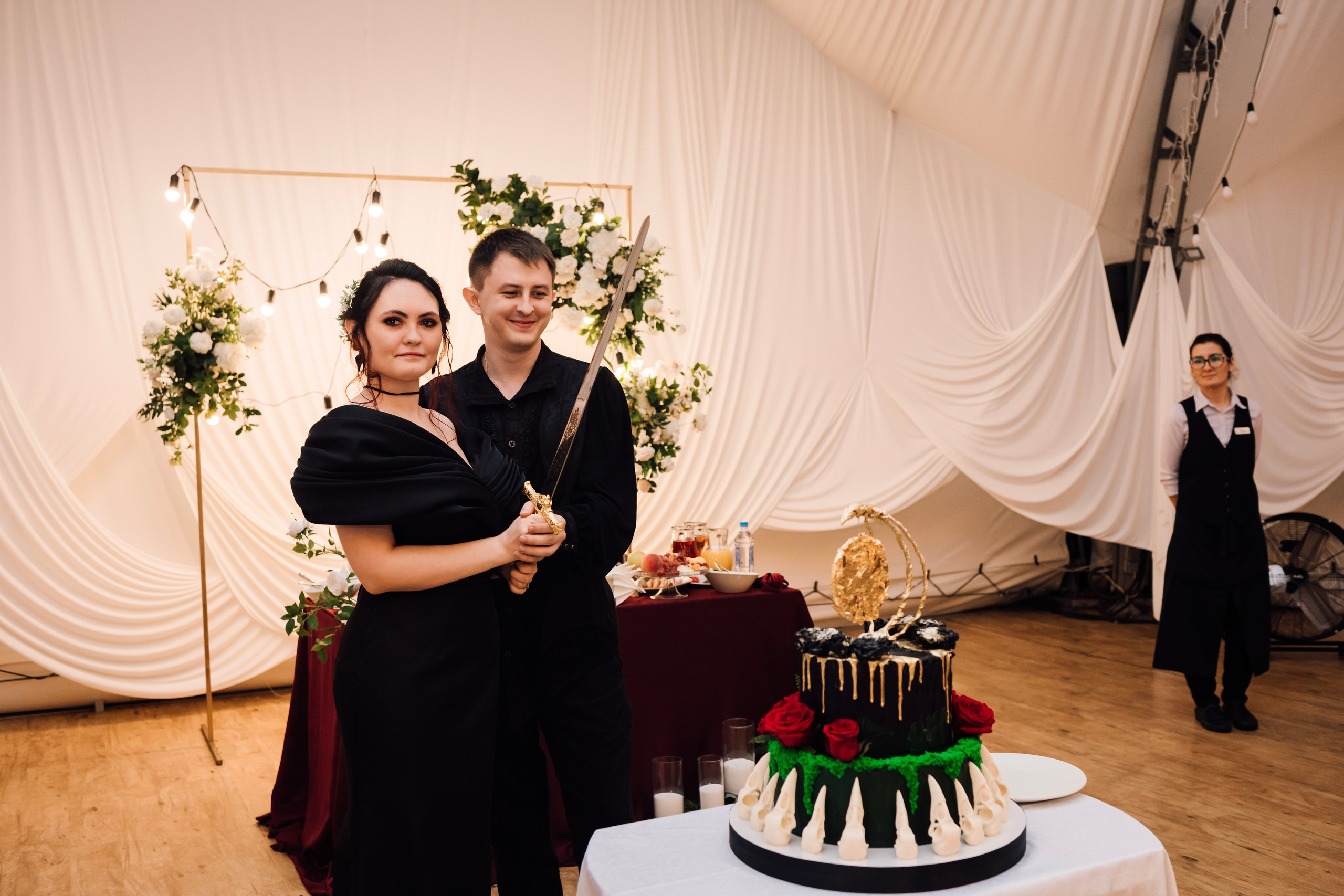Маргарита и Артем. Свадьба в стиле средневекового пира в шатре. Свадебный и семейный фотограф в Москве Евгения Лисина