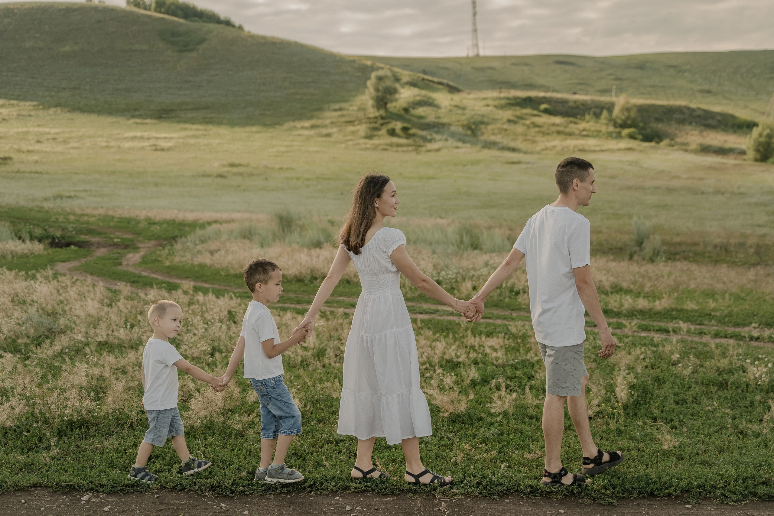 Юлия Антон Артём Егор. Свадебный семейный фотограф Ксения Божко Уфа Раевка никах в Нарыстау