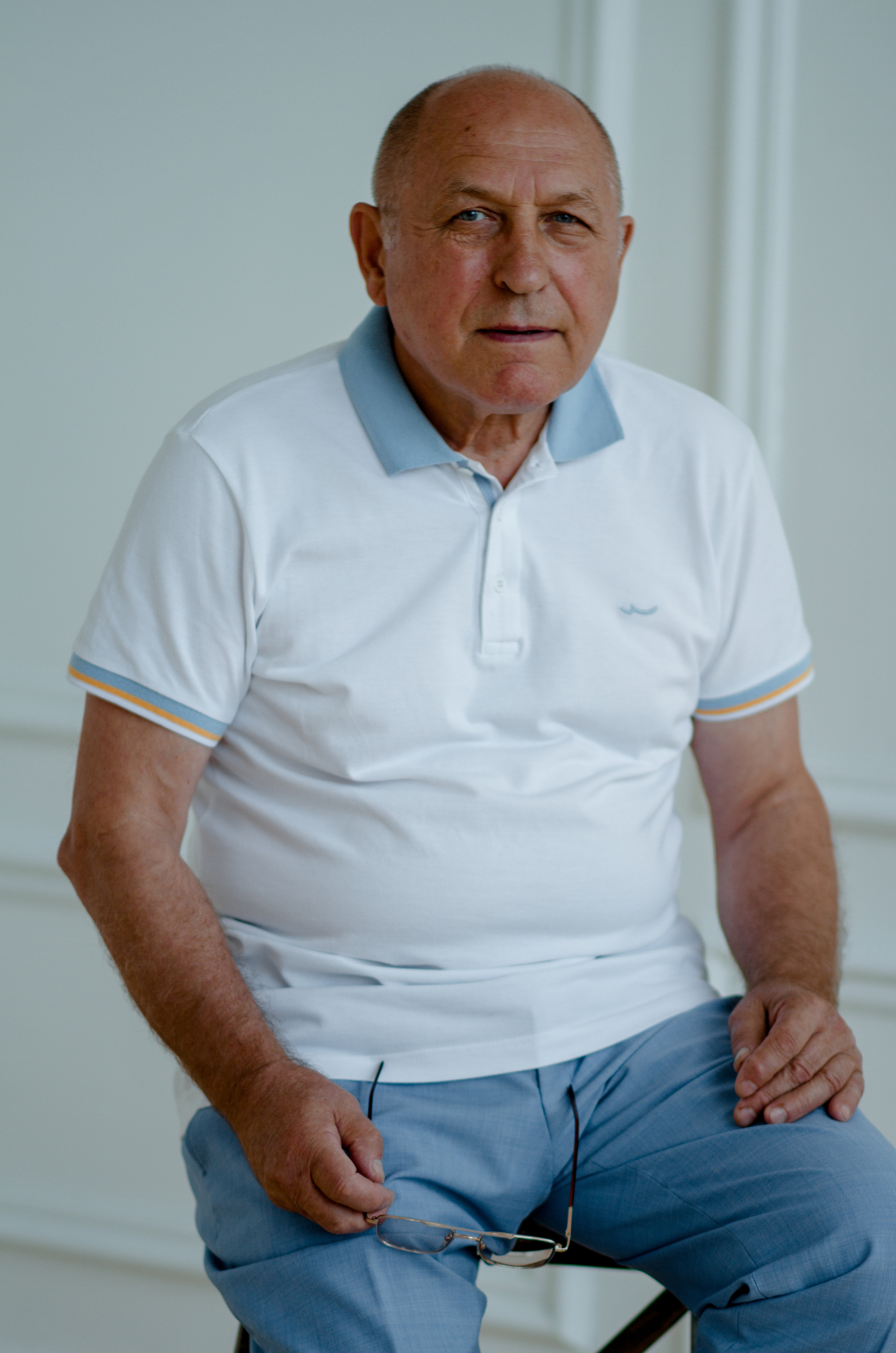 Семейная фотосессия в студии. Свадебный и семейный фотограф Ибрагимова Мария из Екатеринбурга