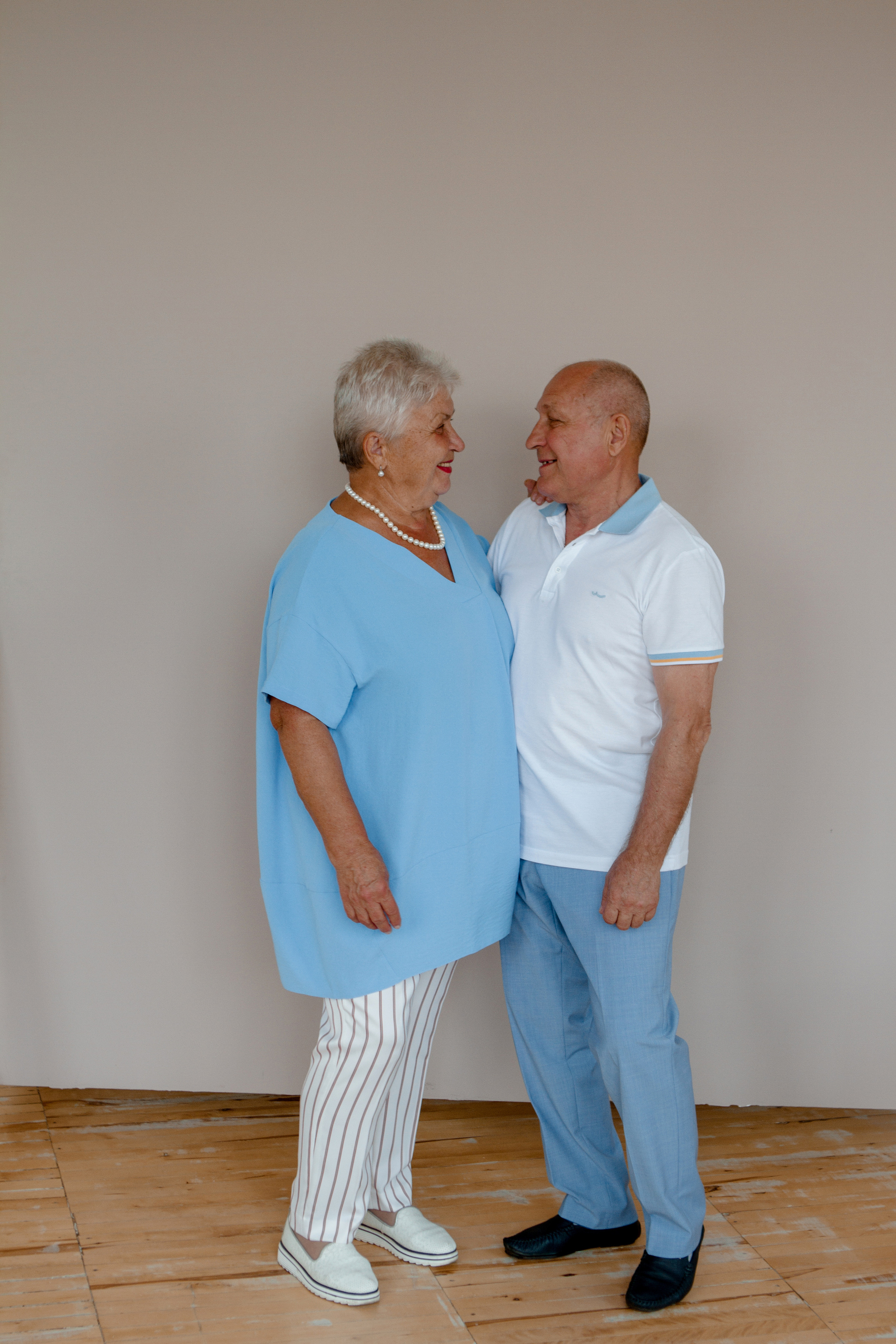 Семейная фотосессия в студии. Свадебный и семейный фотограф Ибрагимова Мария из Екатеринбурга