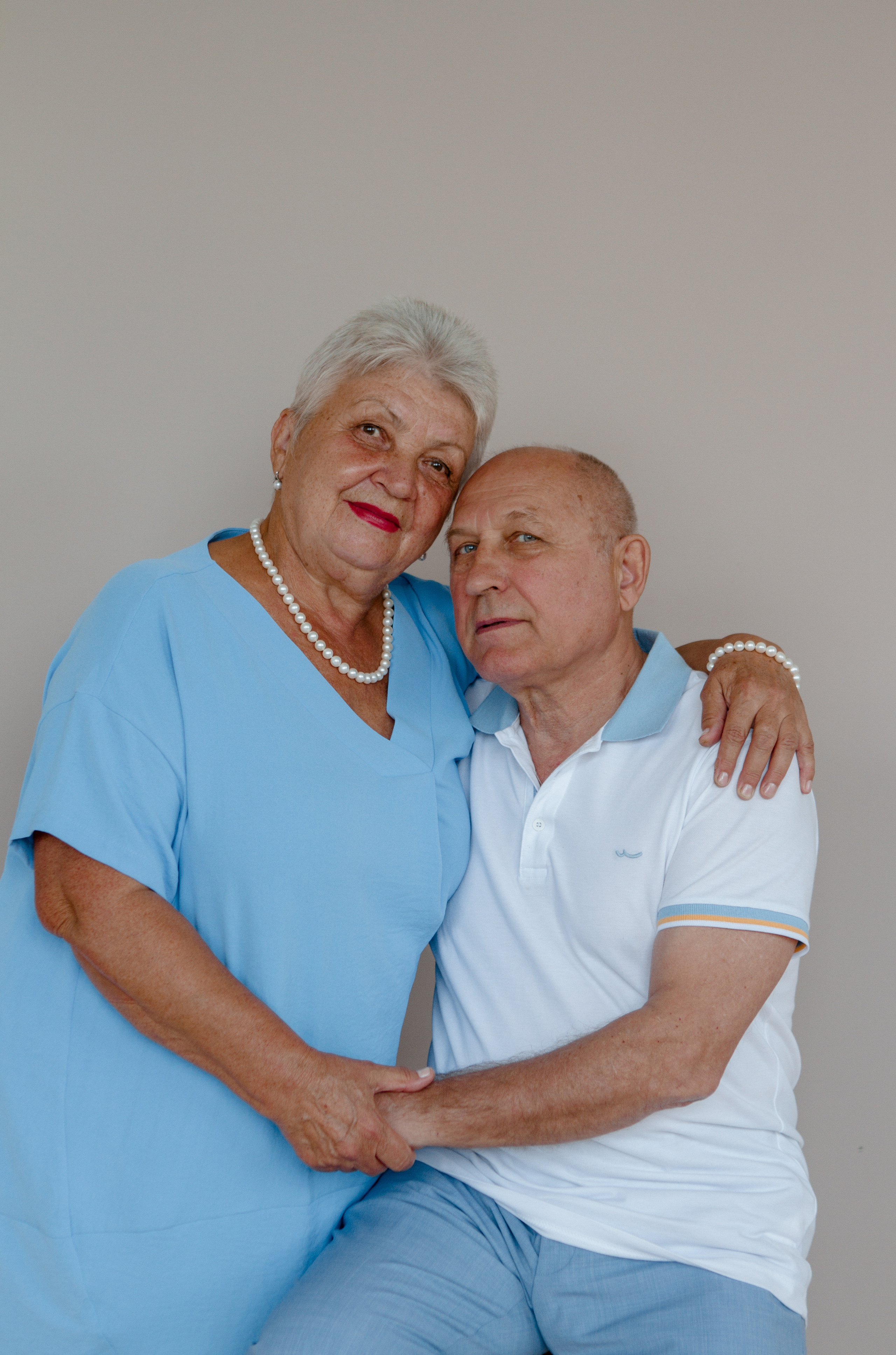 Семейная фотосессия в студии. Свадебный и семейный фотограф Ибрагимова Мария из Екатеринбурга