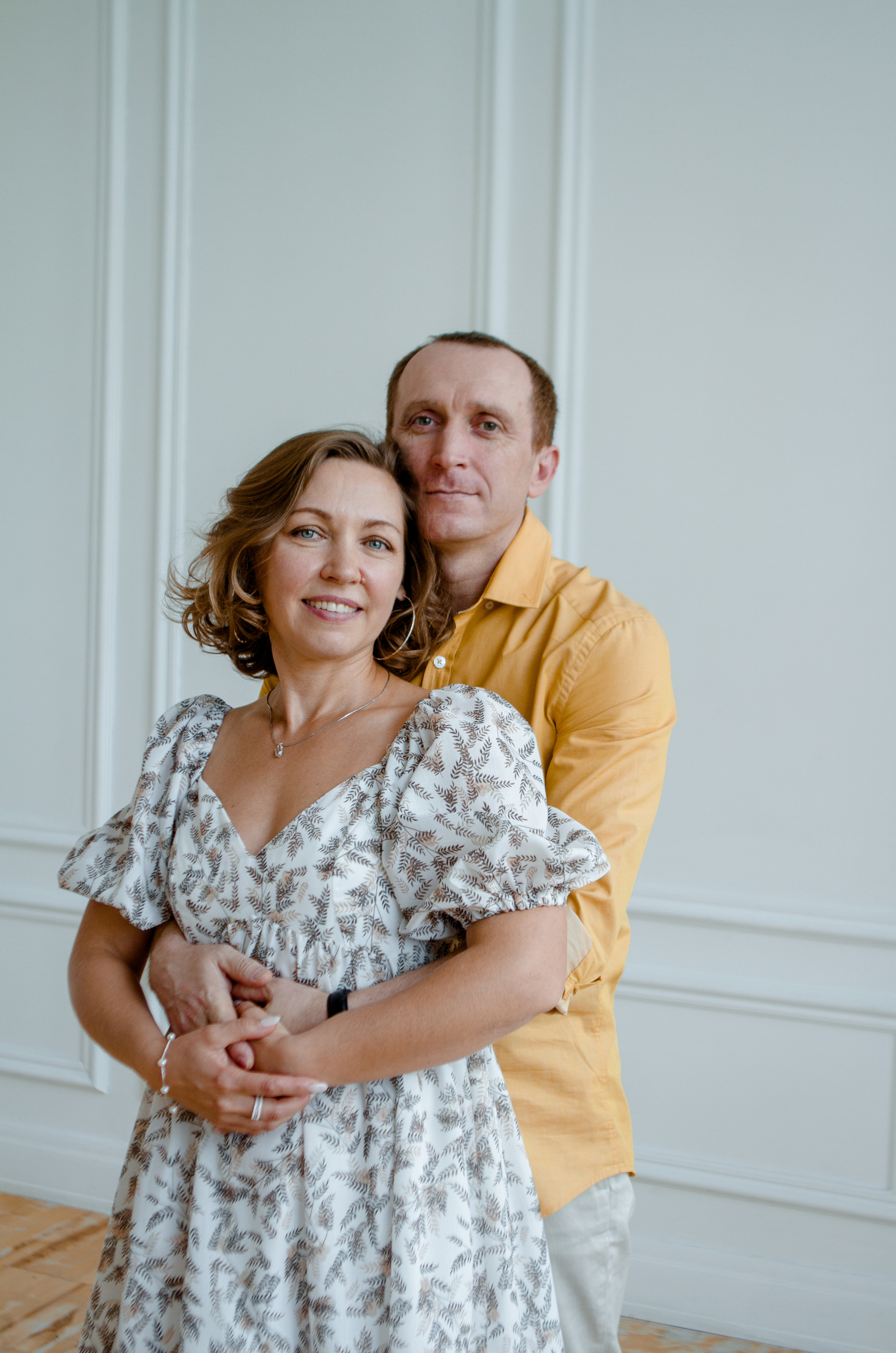 Семейная фотосессия в студии. Свадебный и семейный фотограф Ибрагимова Мария из Екатеринбурга