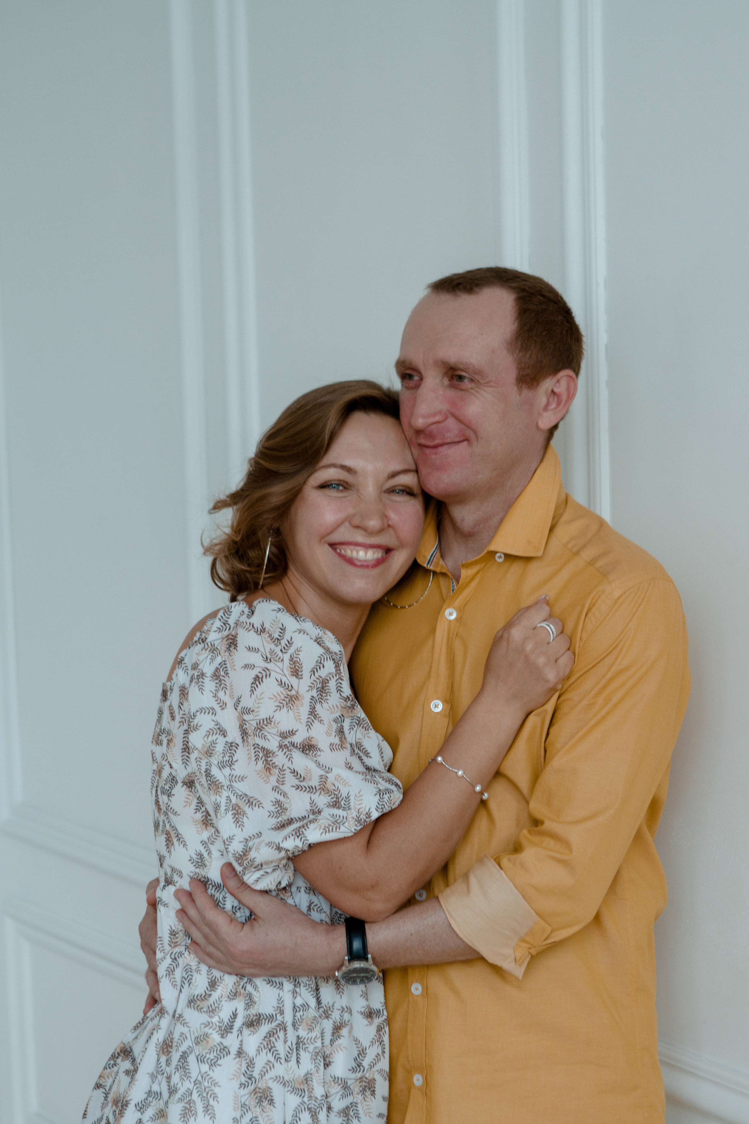 Семейная фотосессия в студии. Свадебный и семейный фотограф Ибрагимова Мария из Екатеринбурга