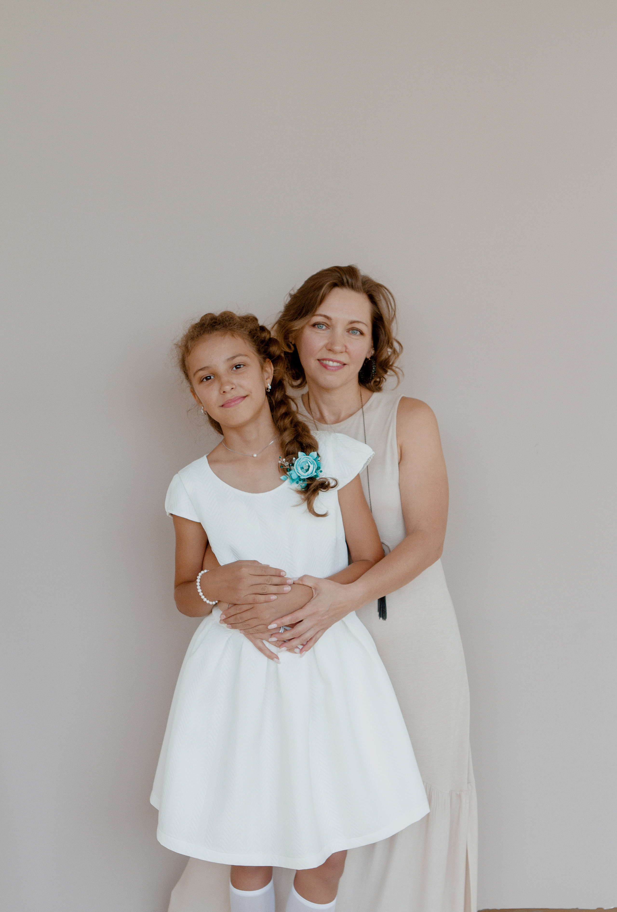 Семейная фотосессия в студии. Свадебный и семейный фотограф Ибрагимова Мария из Екатеринбурга