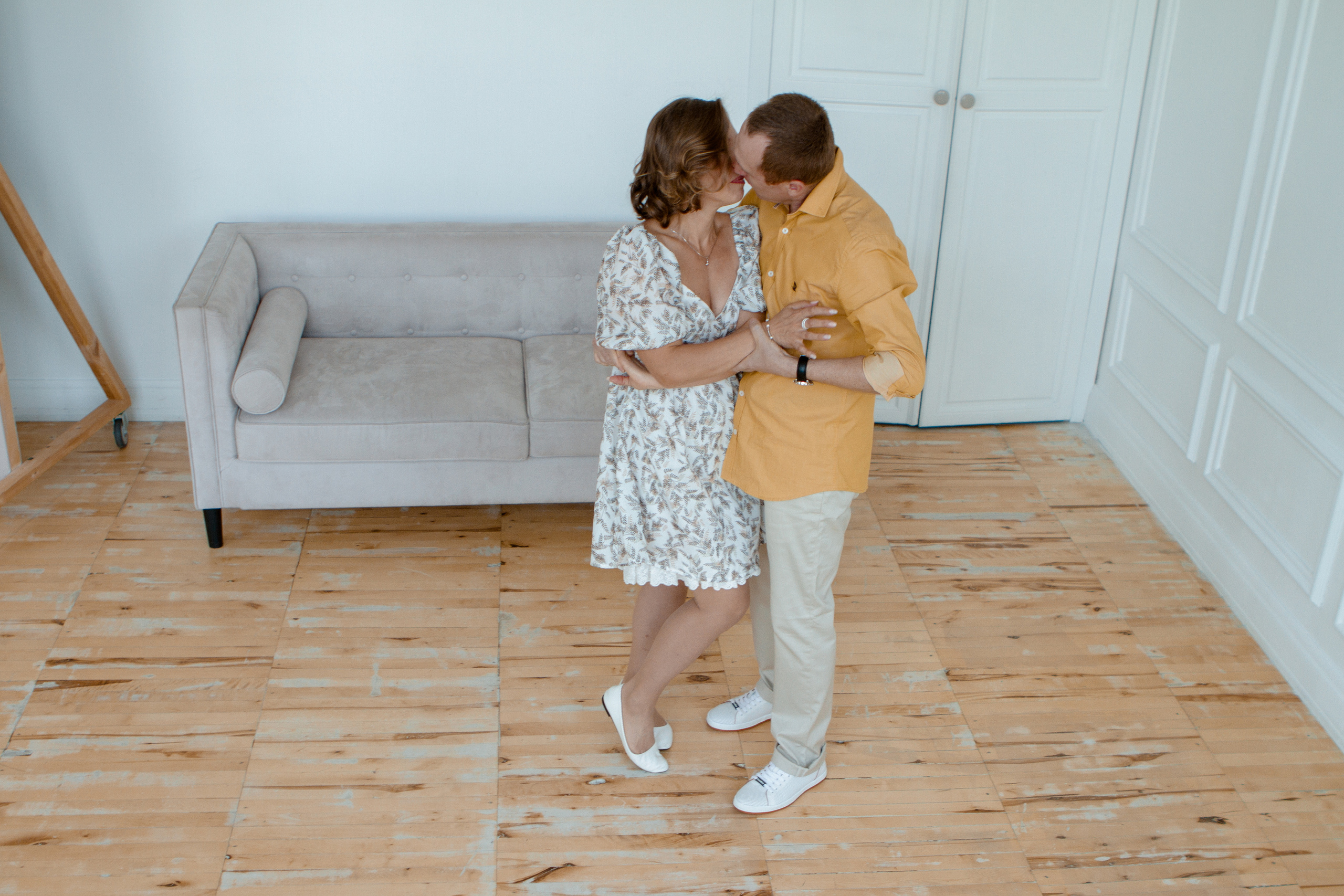 Семейная фотосессия в студии. Свадебный и семейный фотограф Ибрагимова Мария из Екатеринбурга