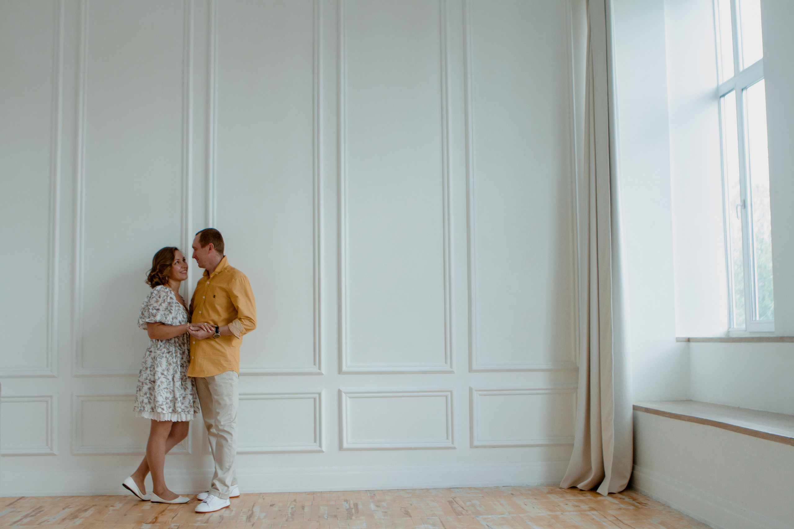 Семейная фотосессия в студии. Свадебный и семейный фотограф Ибрагимова Мария из Екатеринбурга