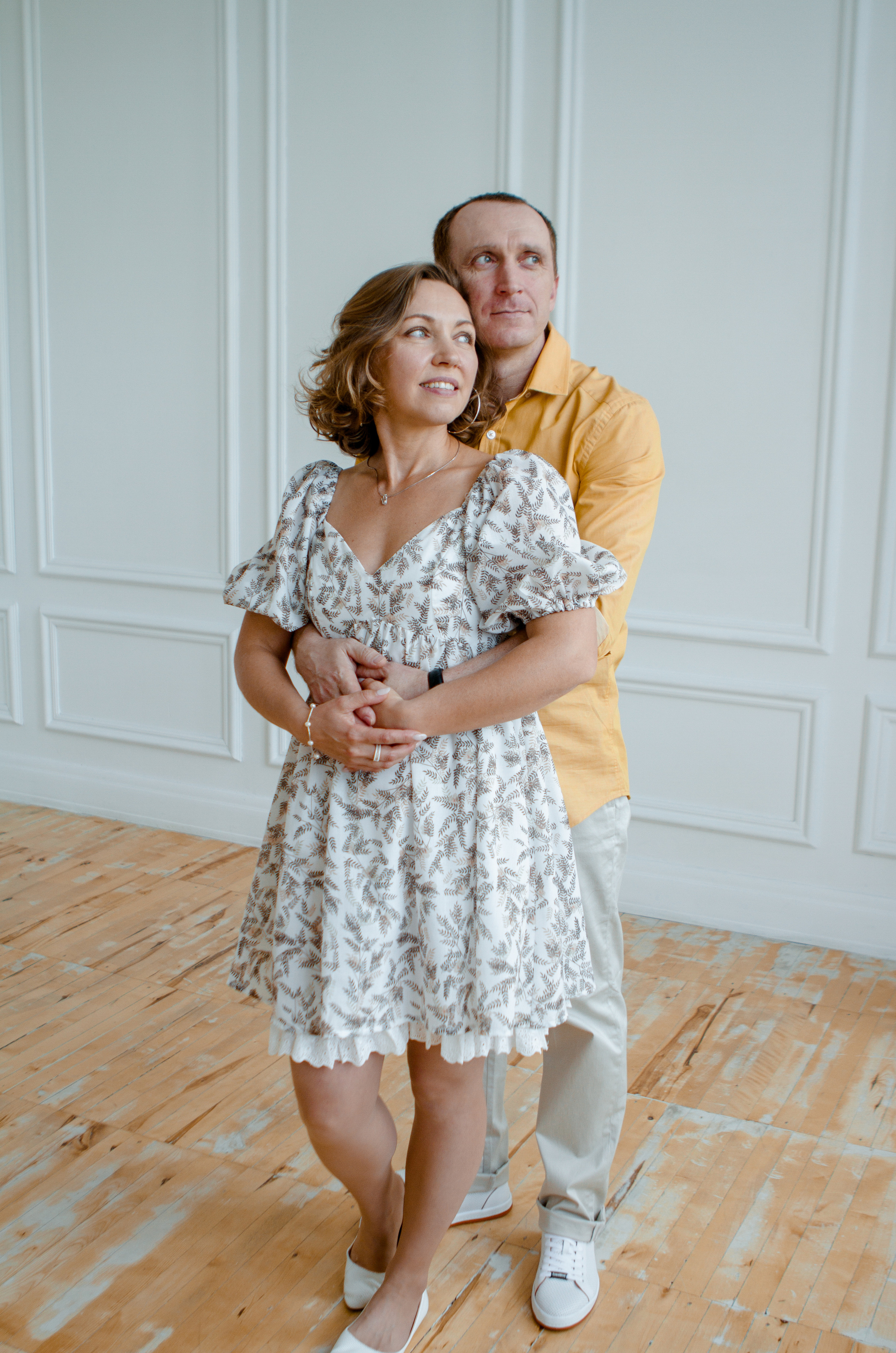 Семейная фотосессия в студии. Свадебный и семейный фотограф Ибрагимова Мария из Екатеринбурга