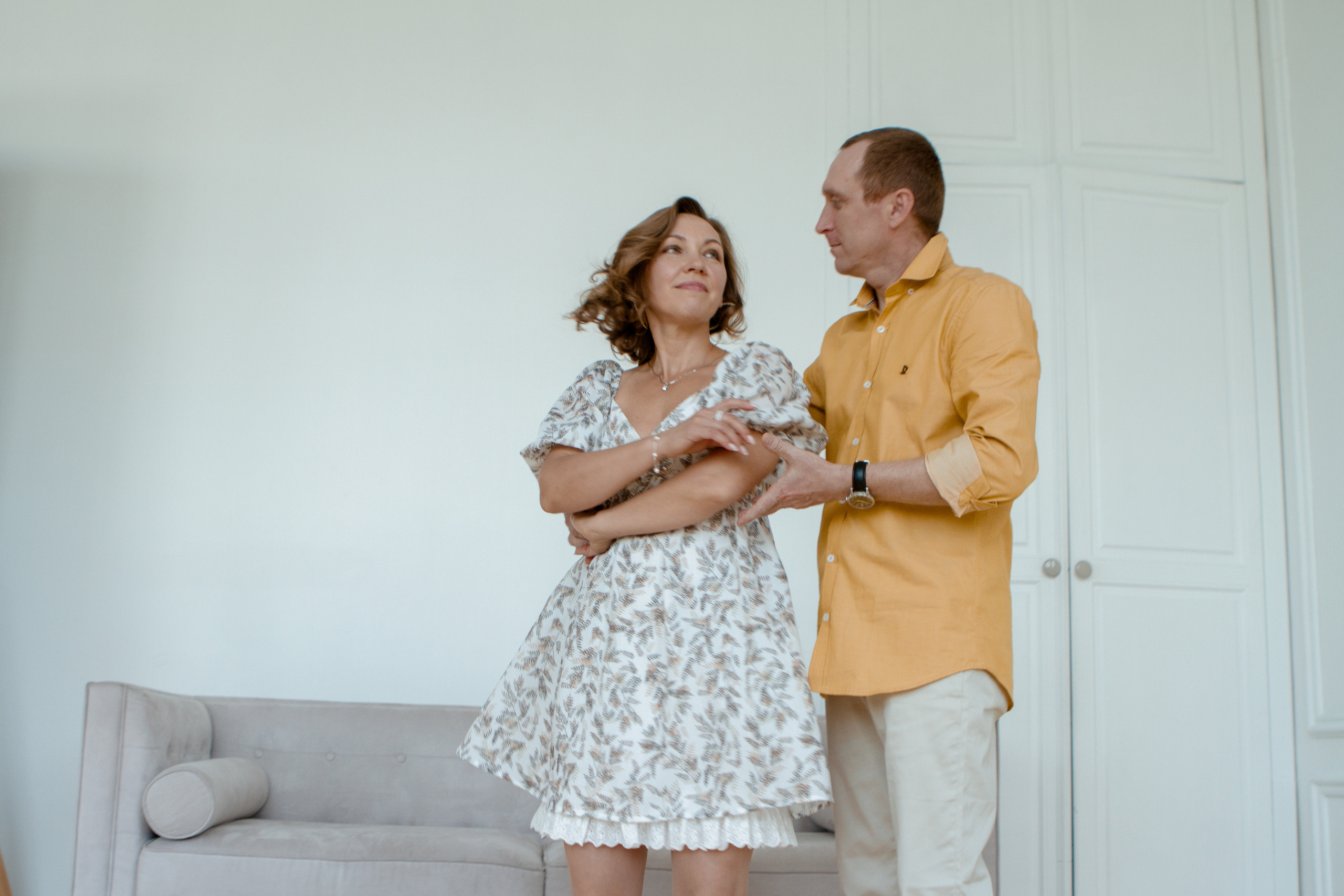 Семейная фотосессия в студии. Свадебный и семейный фотограф Ибрагимова Мария из Екатеринбурга