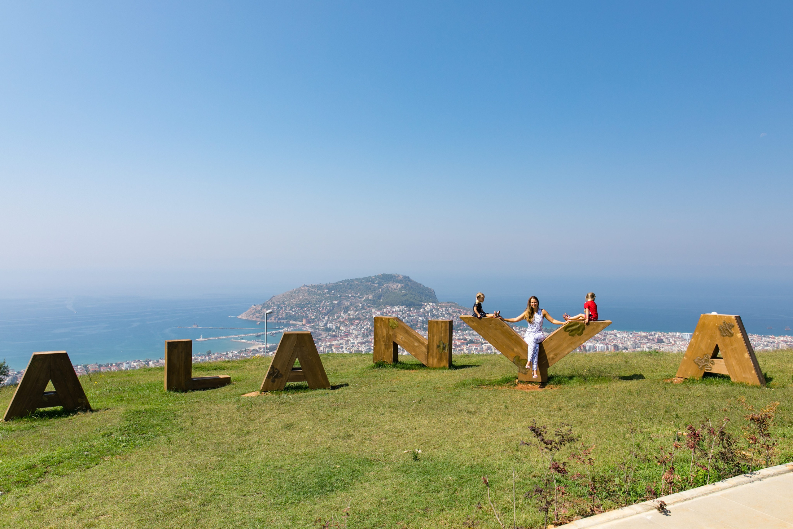 Алания. Фото департамент круизного лайнера Астория Гранде