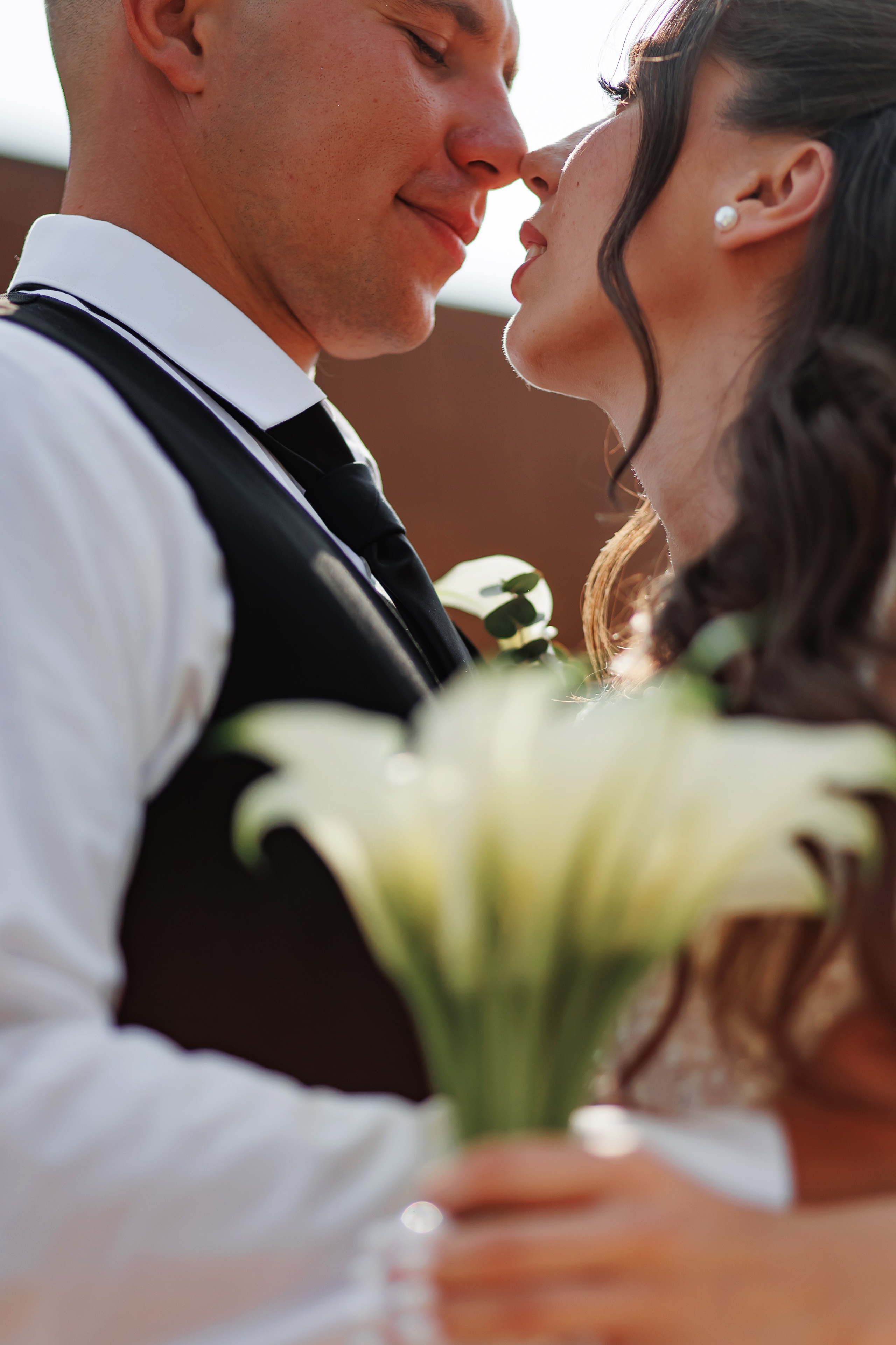 Июньская свадебная фотосессия в г. Лабинск и банкет в ресторане «Гости». Дмитрий Шевченко свадебное фото в г. Краснодар — Армавир — Лабинск