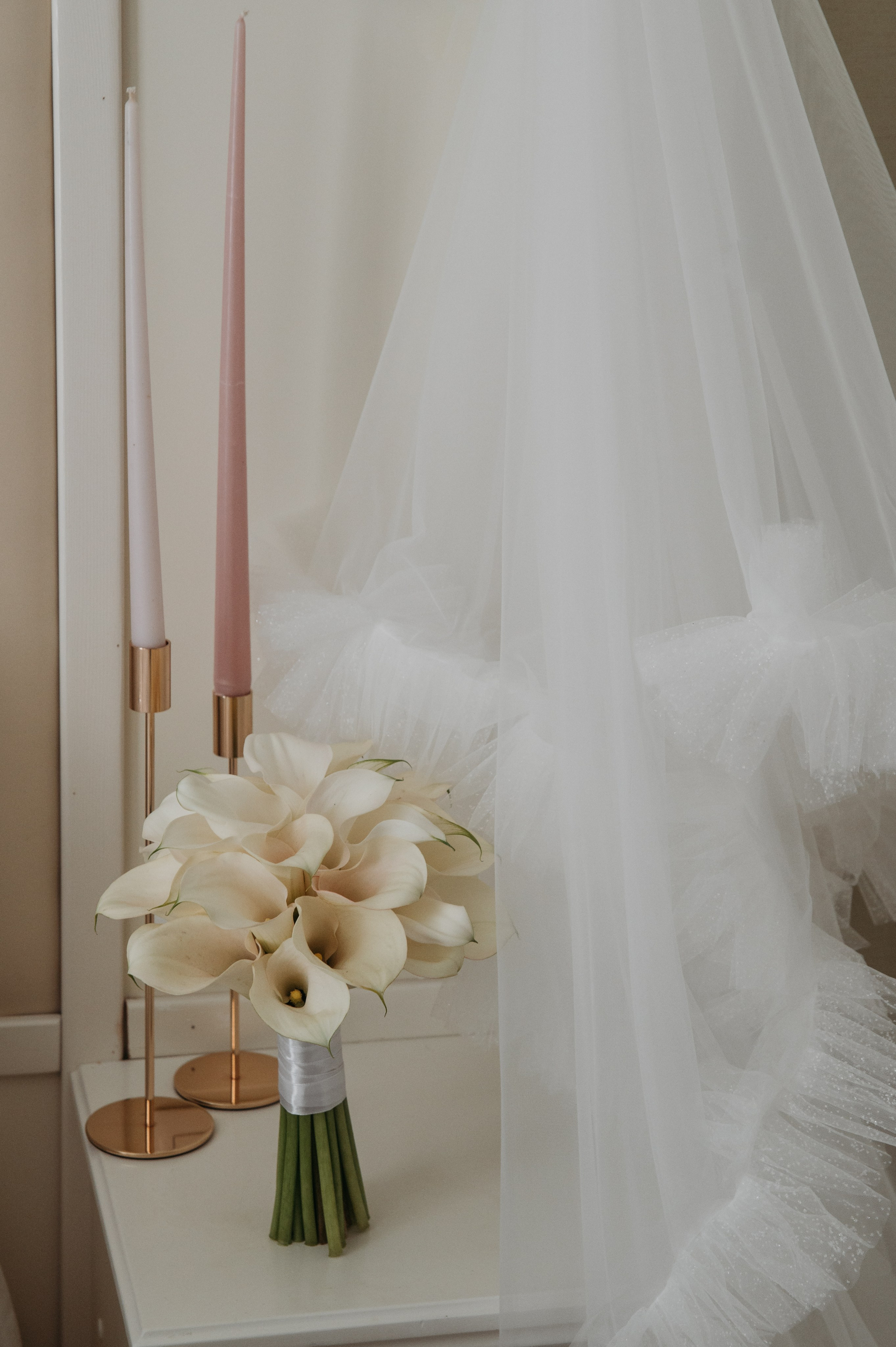 Галерея со свадьбы в Твери, красивая пара в Домотканово. Свадебный фотограф в Твери, Москве и Санкт-Петербурге Денисова Екатерина